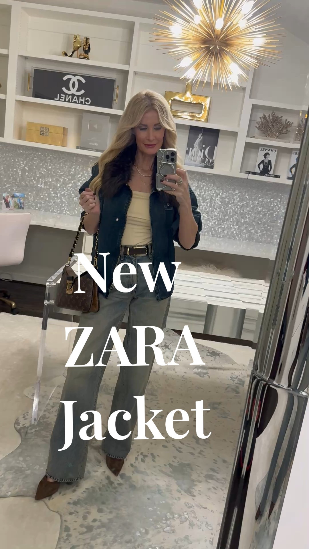 Loving this new ZARA denim jacket with a fabulous faux fur collar! Wear it with the sleeves pushed up and your fave pair jeans. 

My jeans and thus jacket run tts, I’m wearing a size XS in the jacket and a size 24 in the jeans. 



#LTKootd #LTKgrwm #LTKOver40