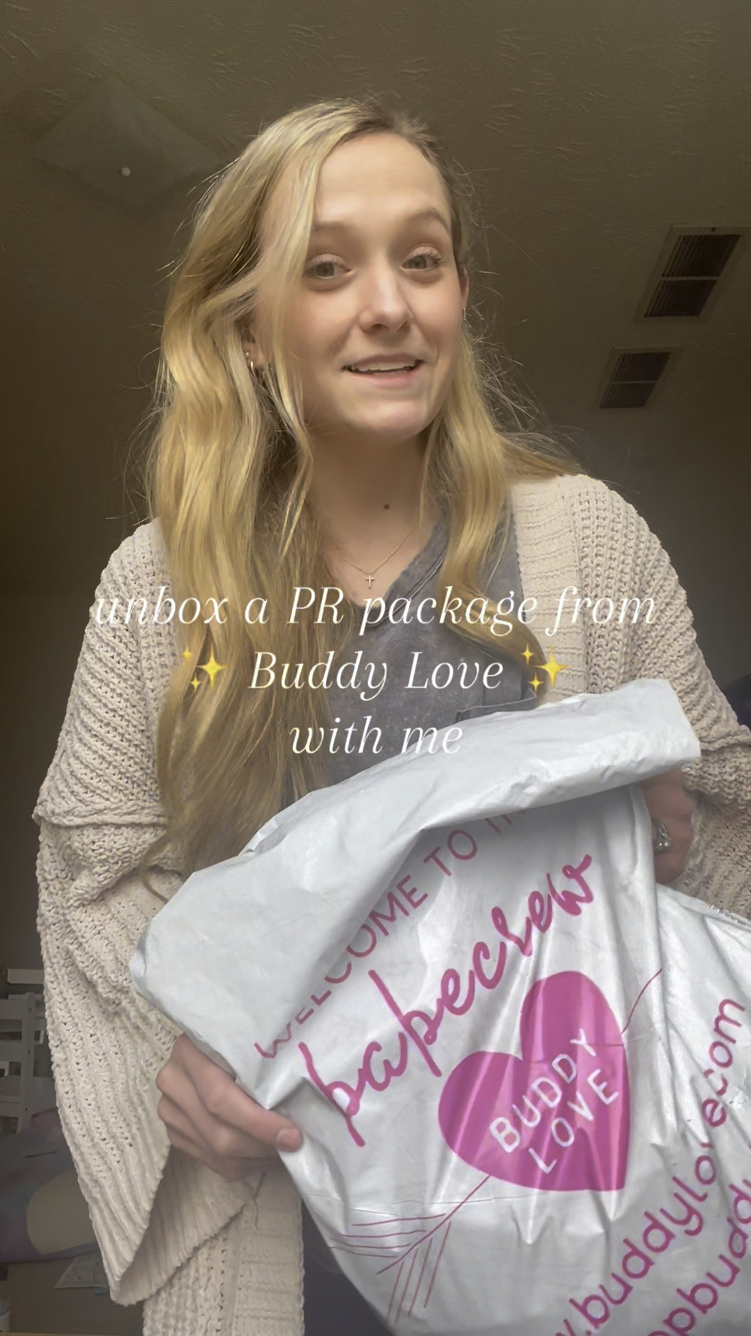 unbox a PR package from ✨ Buddy Love ✨ with me 💖 linked below! also tagged some more of my fav items! 

#LTKVideo #LTKtravel #LTKU