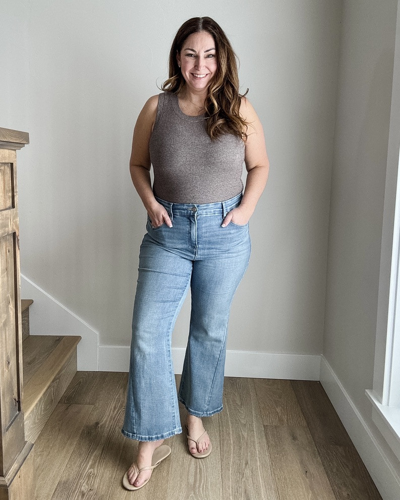 Casual Spring Break outfit with Good American kick crop jeans with asymmetrical seaming Wearing large in top and 14 in jeans @EvereveOfficial  #EverevePartner #EvereveStyle

#LTKOver40 #LTKMidsize #LTKSeasonal