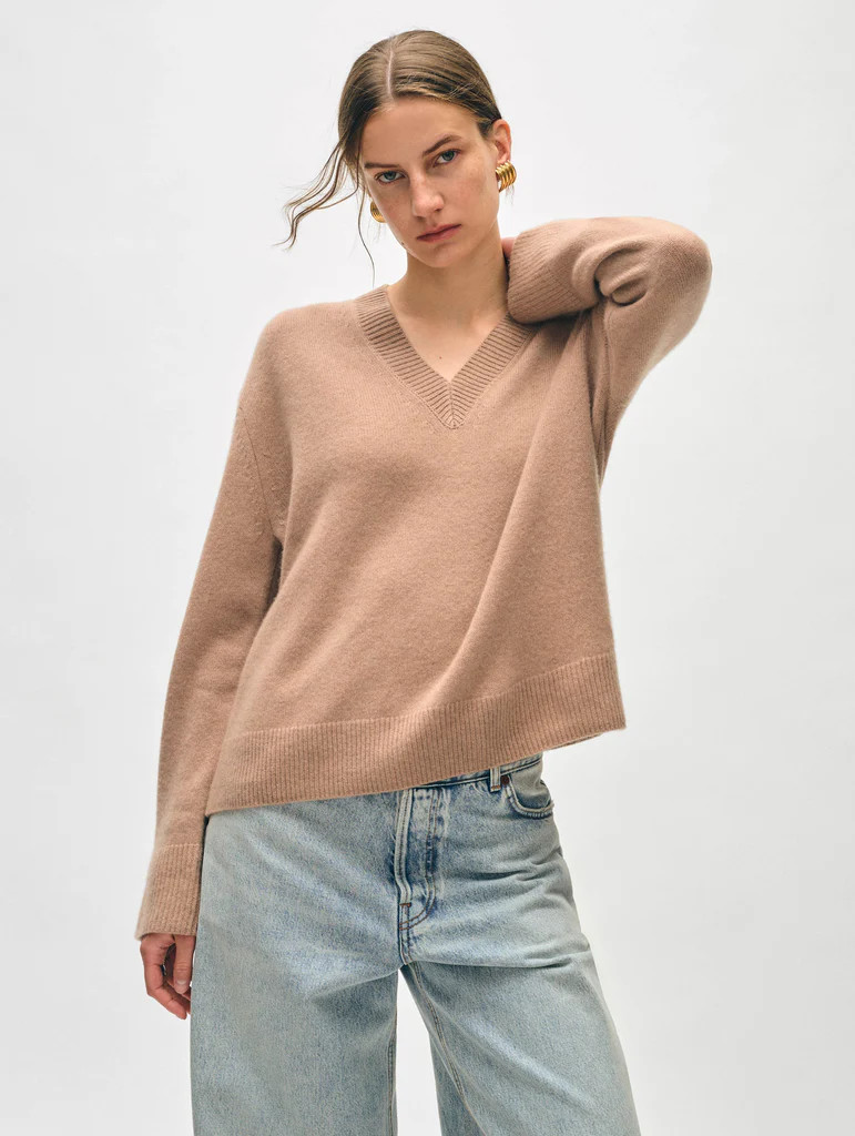Cashmere Relaxed V Neck | White and Warren