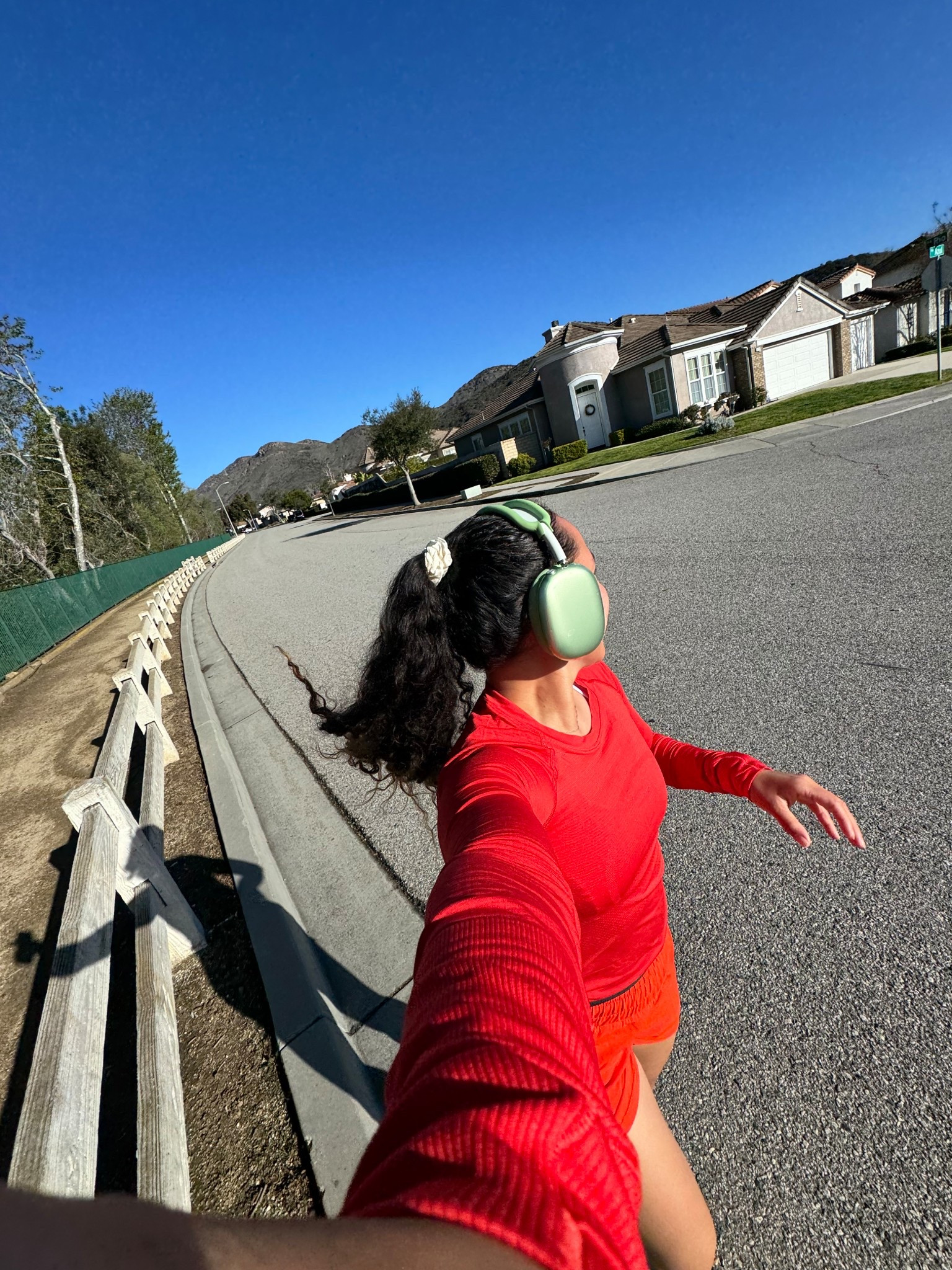 Red lulu running outfit🏃🏽‍♀️❤️🍓🍒🍉

#LTKFindsUnder50 #LTKActive #LTKSaleAlert