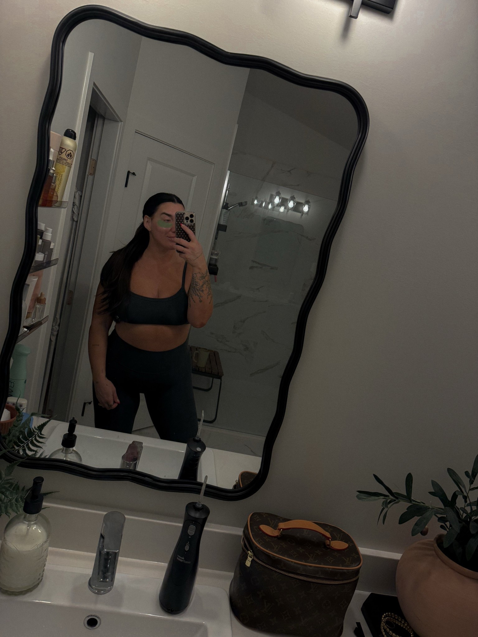 Workout set
m top 
8 bottoms