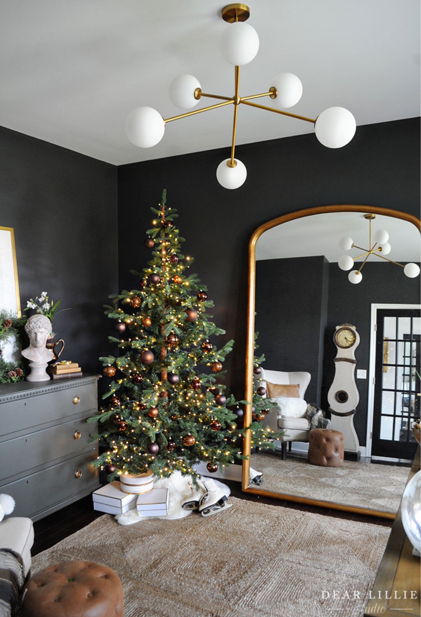 My favorite Christmas tree - we’ve had it with us in 6 houses now and I still LOVE it.  And it’s a great price! #christmastree

#LTKHolidaySale #LTKHoliday #LTKSeasonal