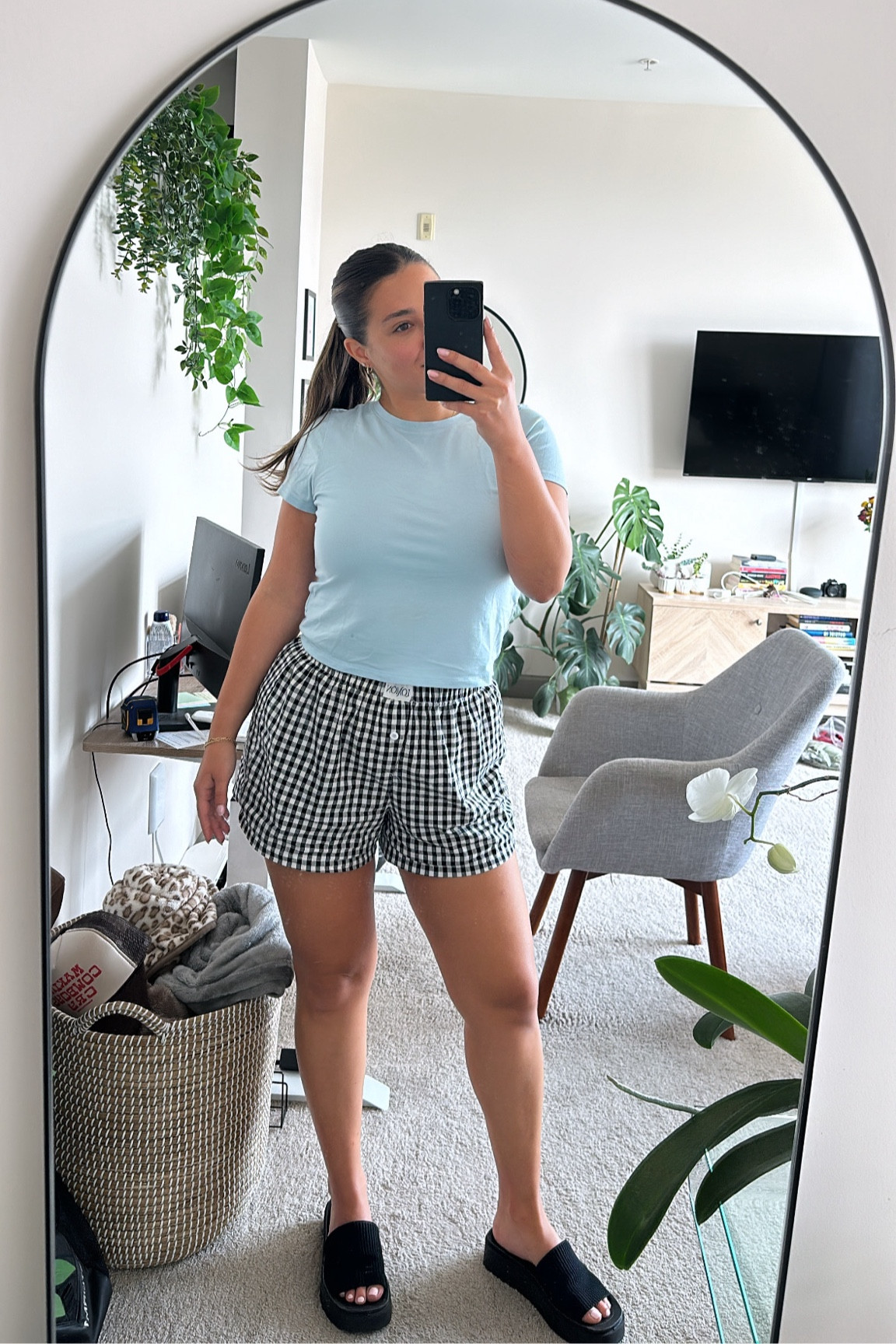 A comfy work from home day and outfit! 💙

#amazon #oldnavy #boxershorts #boxers #plaid #tshirt #workfromhome #errands 

#LTKHome #LTKStyleTip #LTKFindsUnder50