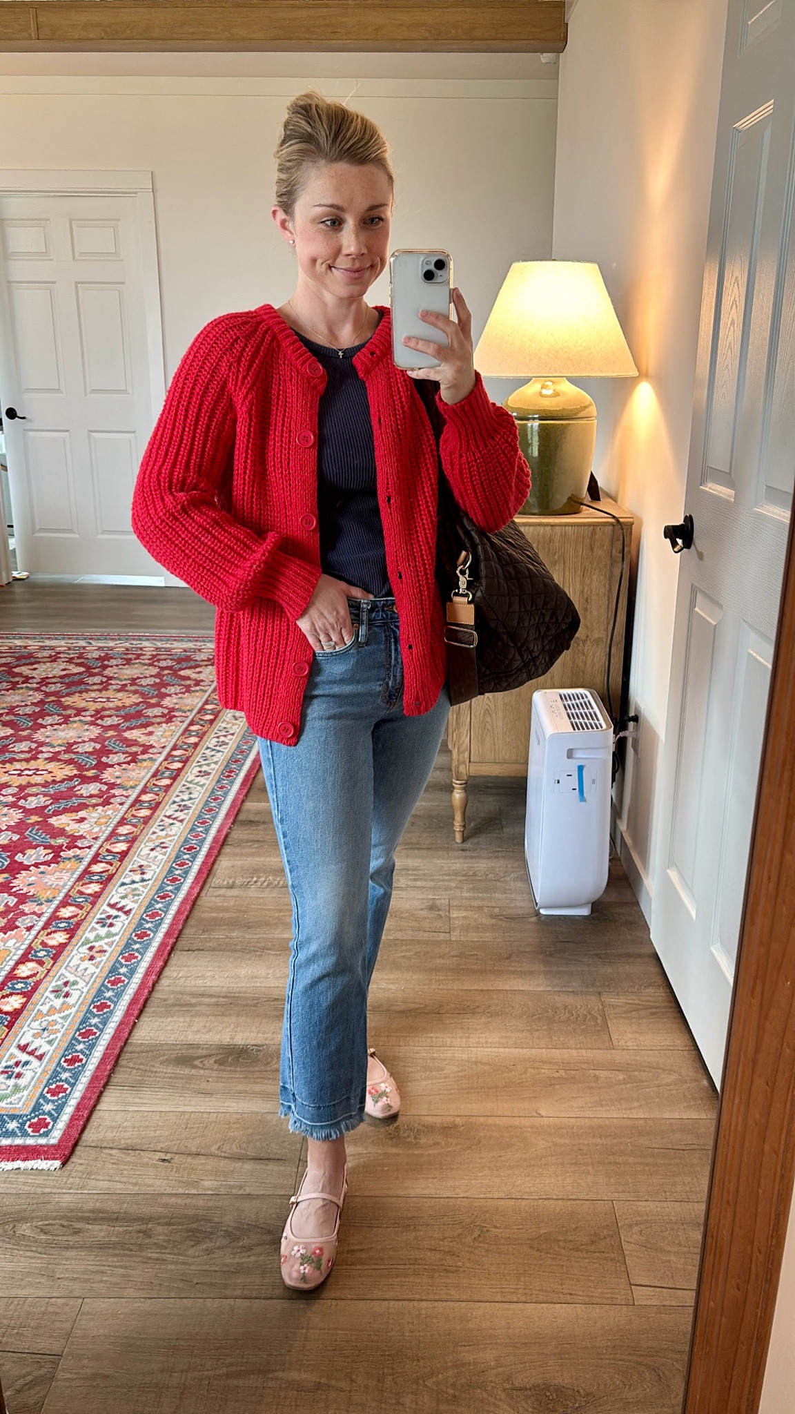 Decided to put jeans on the start this great week! Off to run Monday errands with my three little ducklings ❤️ they come with me everywhere!

Old Target jeans but linking some recent favs. I’m 5’2” petite size 25!

#momstyle #momlooks #momfit #momofthree #toddlermom

#LTKFindsUnder50 #LTKPetite #LTKSeasonal