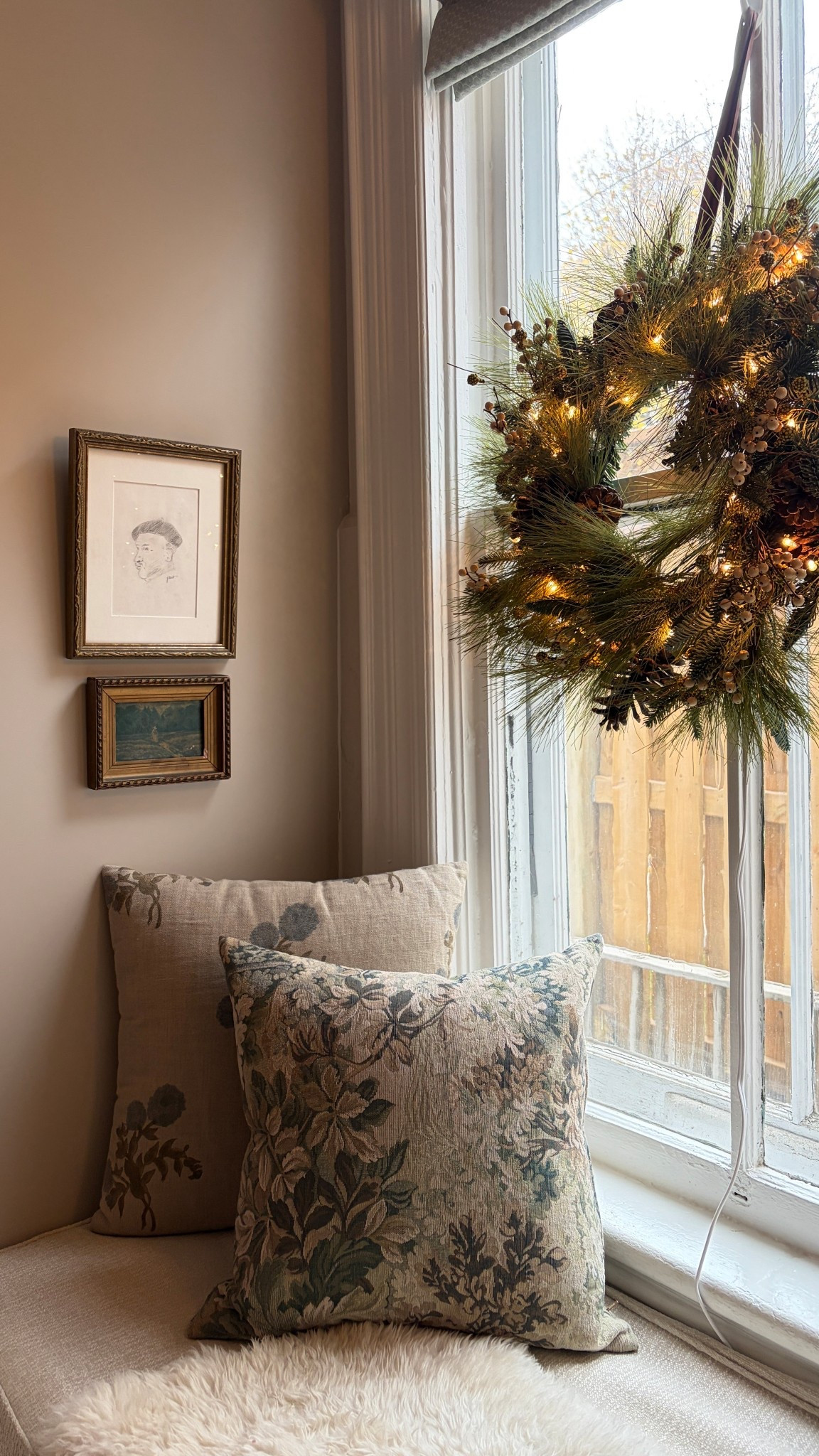Took advantage of Black Friday sales with a little pillow refresh ✨

#LTKCyberWeek #LTKHome #LTKHoliday