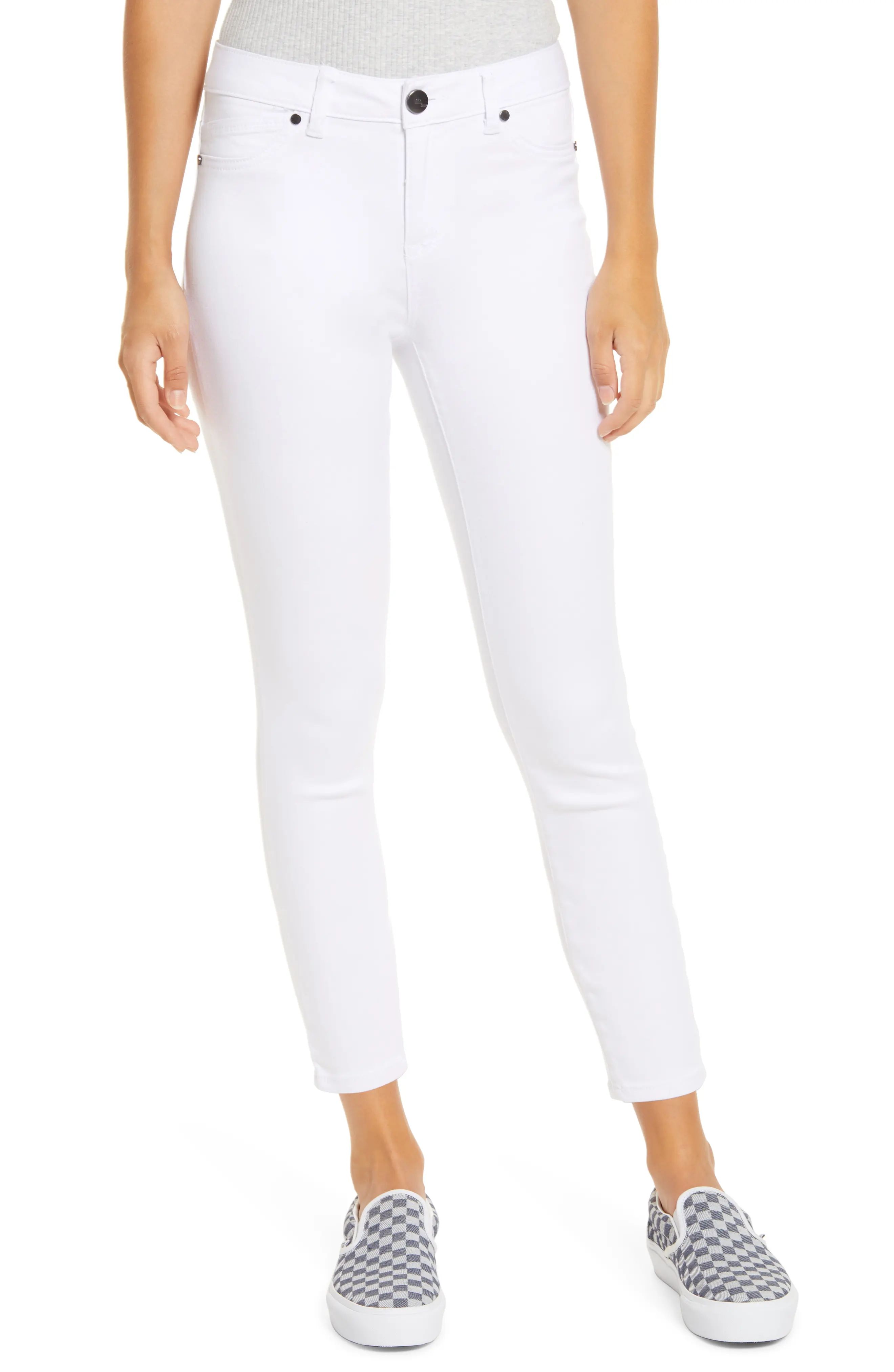 Petite Women's 1822 Denim Ankle Skinny Jeans, Size 31P - White | Nordstrom