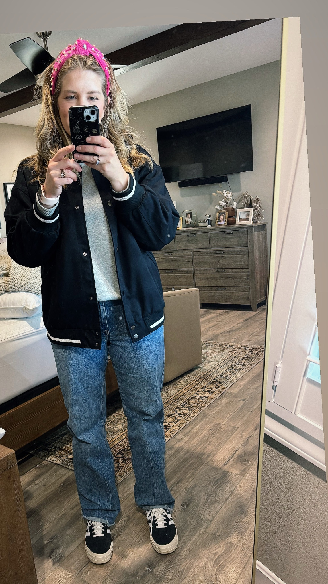 It’s giving, she coaches in her free time, but doesn’t actually know what she’s doing  

#LTKStyleTip #LTKU #LTKWorkwear