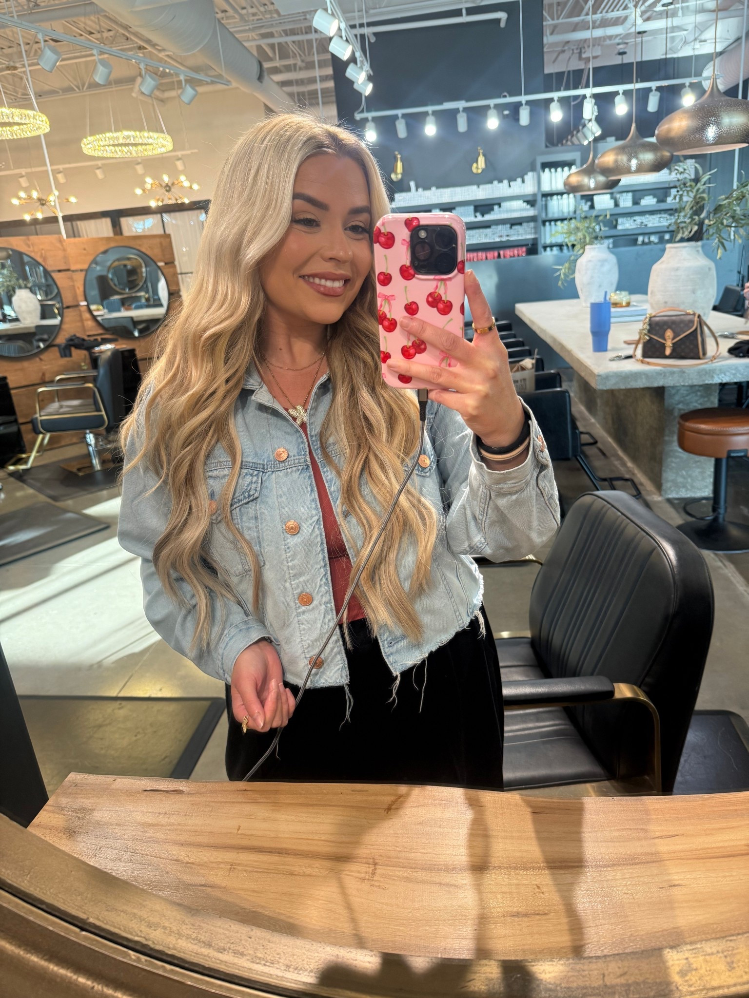 Comfy but cute @ the salon 🤪

#LTKMidsize #LTKBeauty #LTKootd
