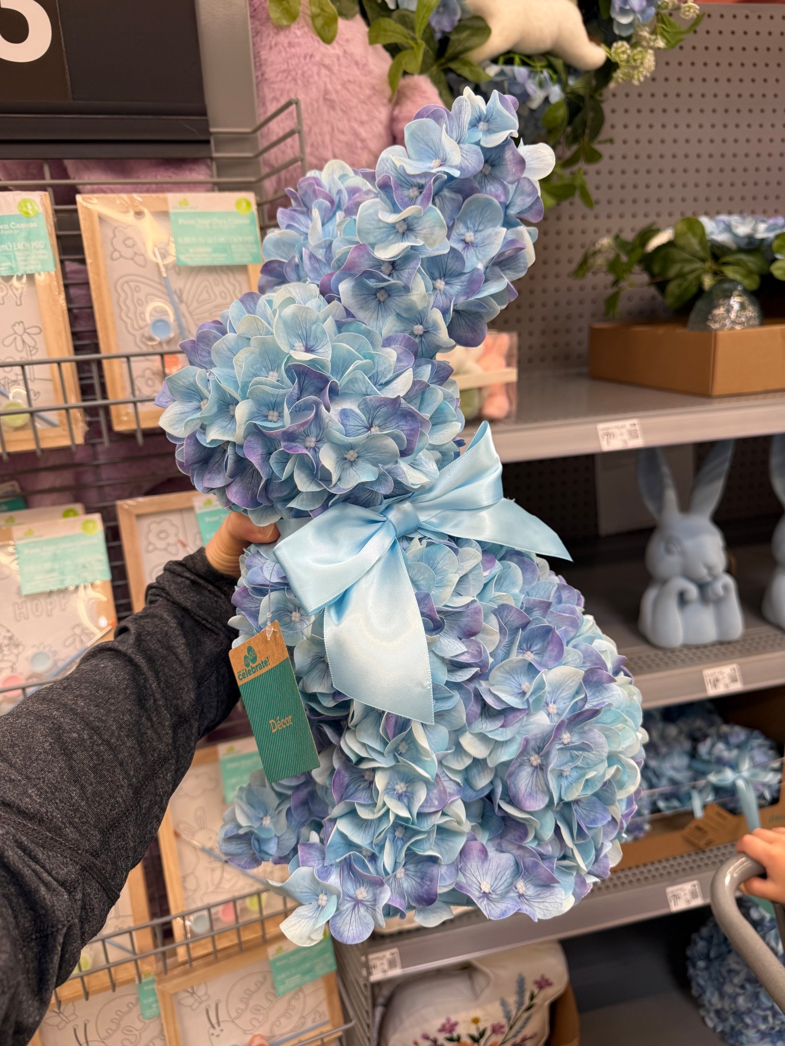 🩵🐰🐇 blue hydrangea bunny, this could not be any cuter for Easter and spring 😍

#LTKHome #LTKSpringSale #LTKSeasonal