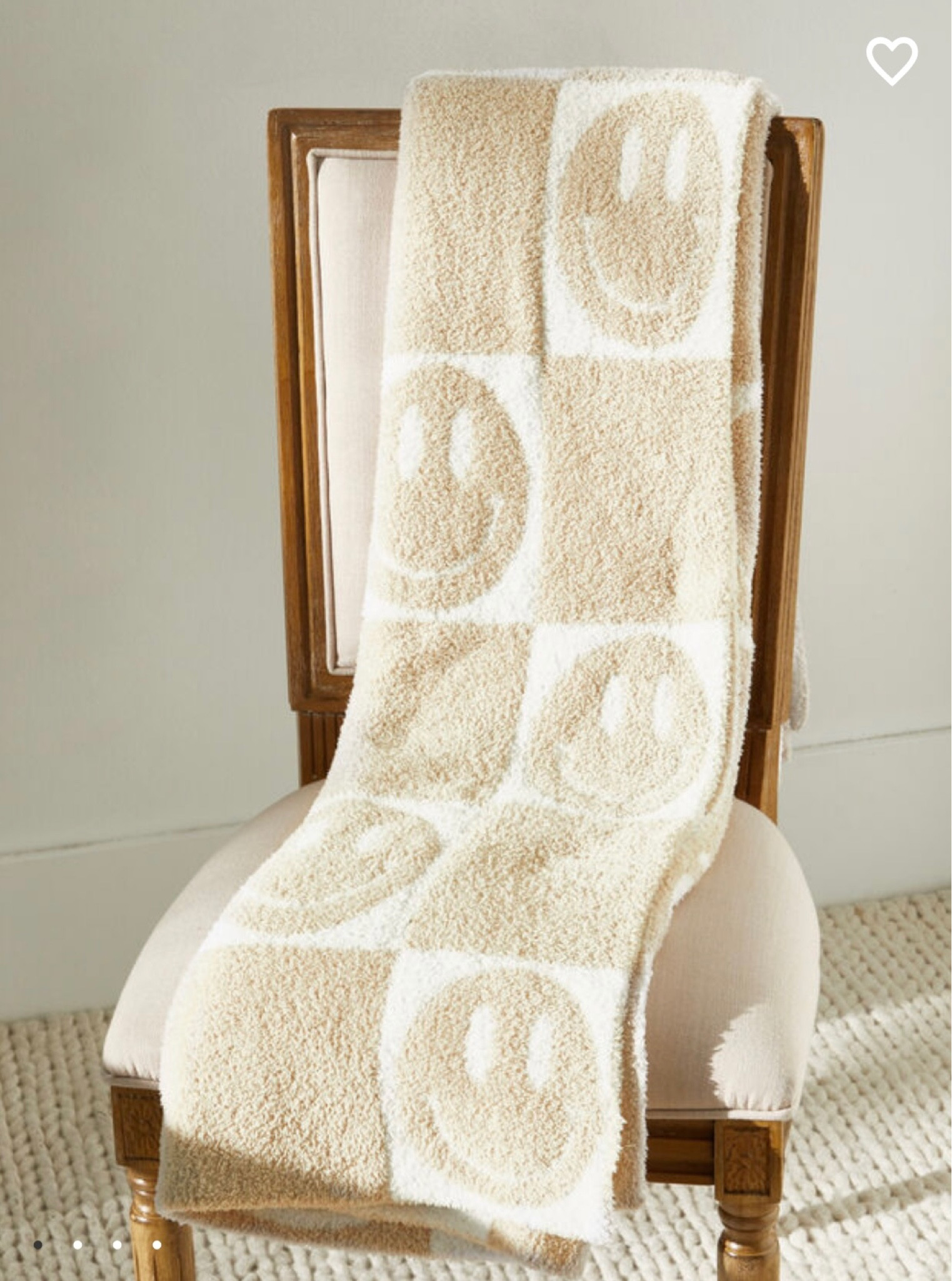 CHECKERED SMILEY BLANKET

#LTKSeasonal #LTKHoliday #LTKunder100
