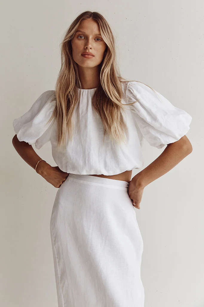 NAT WHITE GATHERED LINEN CROP TOP | DISSH
