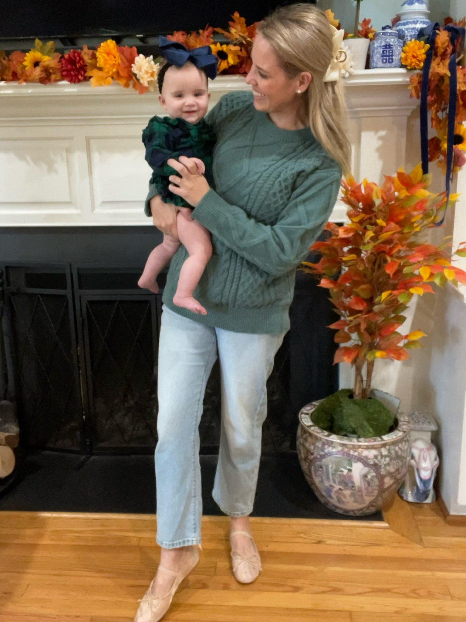 Fall decor, fall outfits, baby girl outfits, sweater 

#LTKHome #LTKBaby #LTKFindsUnder50