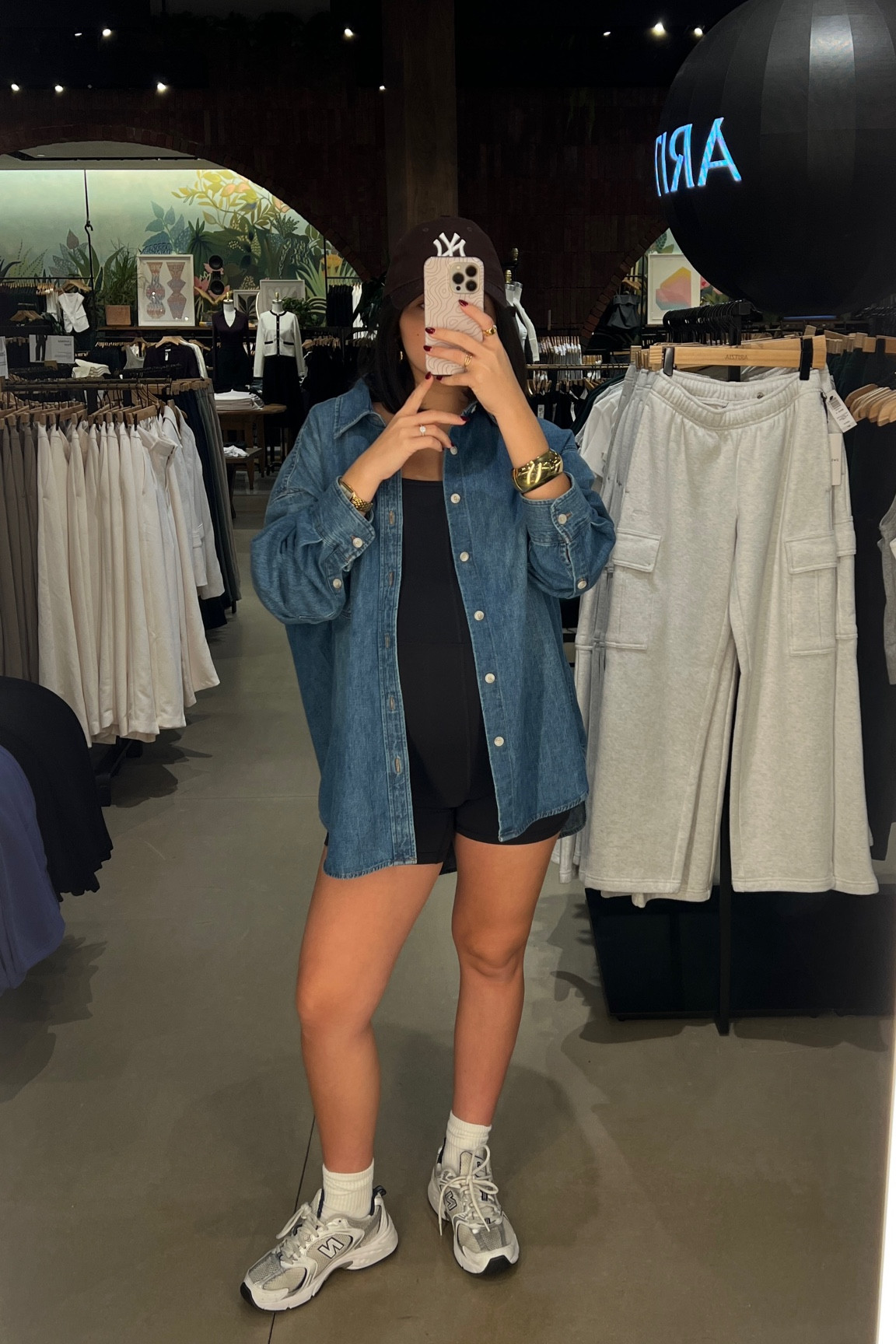 Pregnancy outfitts