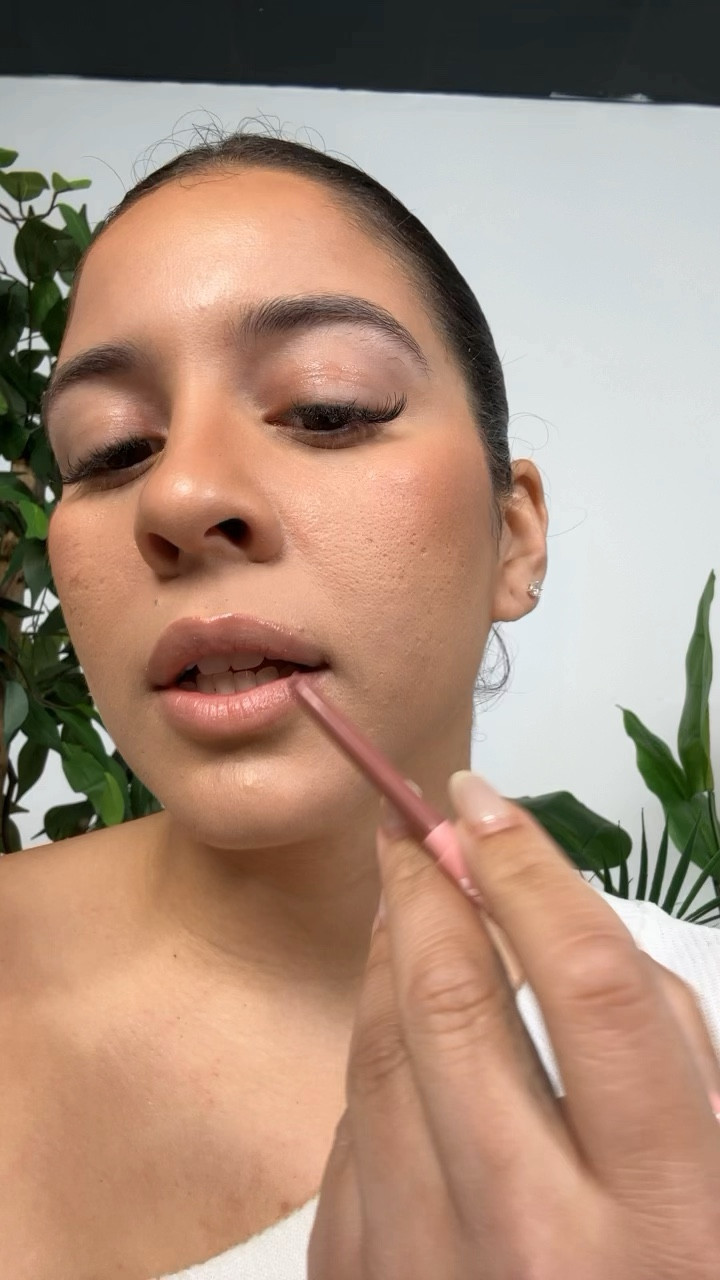 New favorite lip color ! 