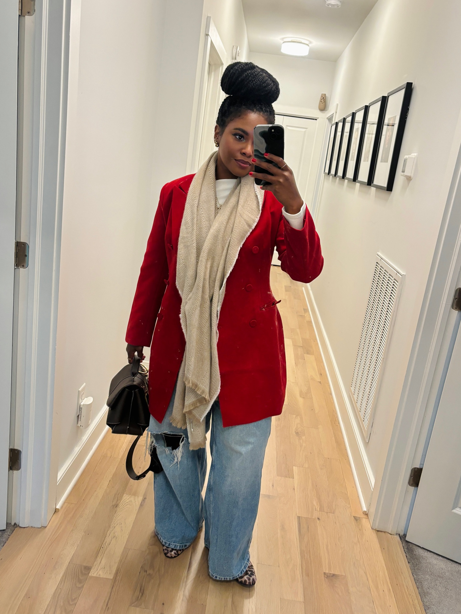 Todays OOTD! Wore these flats for the first time today and comfort was 10/10. I see why these mesh flats are a thing. 

Blazer: M (it’s technically a dress but I’m wearing as a long line blazer) 
Jeans: 12 (wanted oversized fit) 
Bag is the Polene Mokki bag. Can’t link it here but just know it’s GOODNESS!! 


#LTKMidsize #LTKItBag #LTKShoeCrush