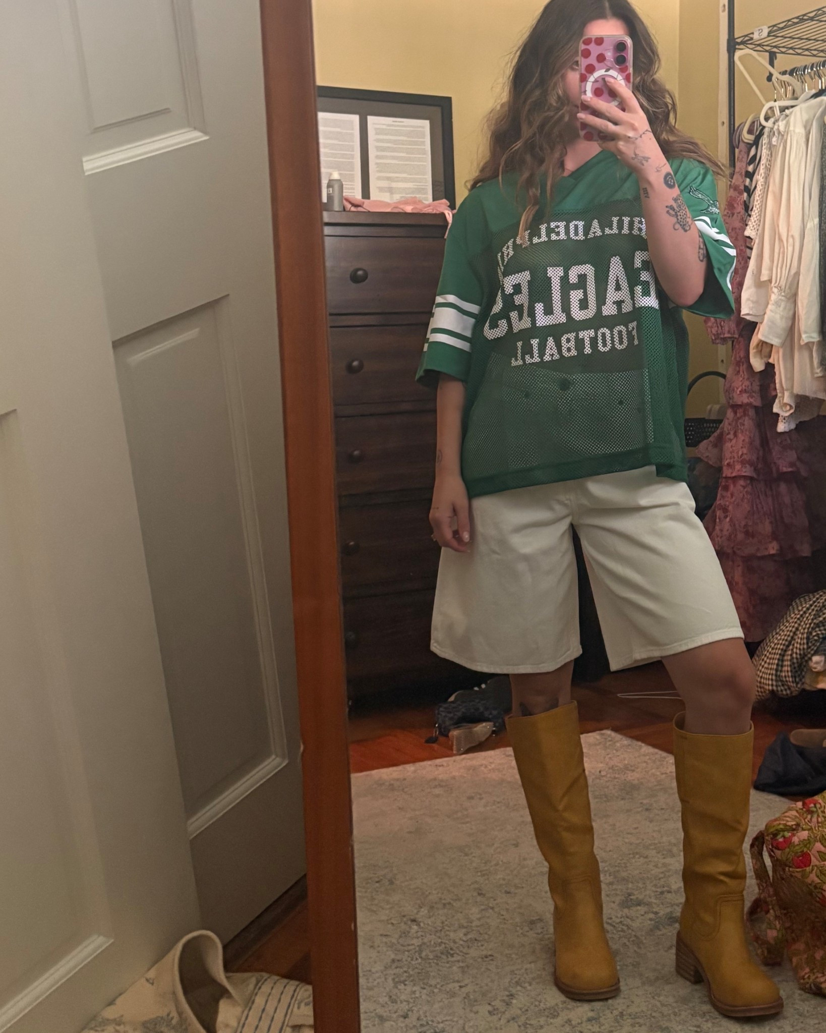 Eagles jersey is men's but I got a small!

Shorts I got a 26 because they shrink in the dryer! 

Boots are a Frye dupe from Amazon!