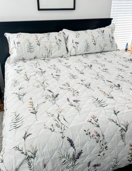 Cute Watercolor Spring Quilt Set. Going to put this in our guest bedroom. Still need to find the perfect pillows to add. Great quality and so pretty. 

Quilt Set • Spring Bedding • Summer Bedding 

#quiltset #summerbedding #lush #floralquilt #bedding #home

#LTKHome