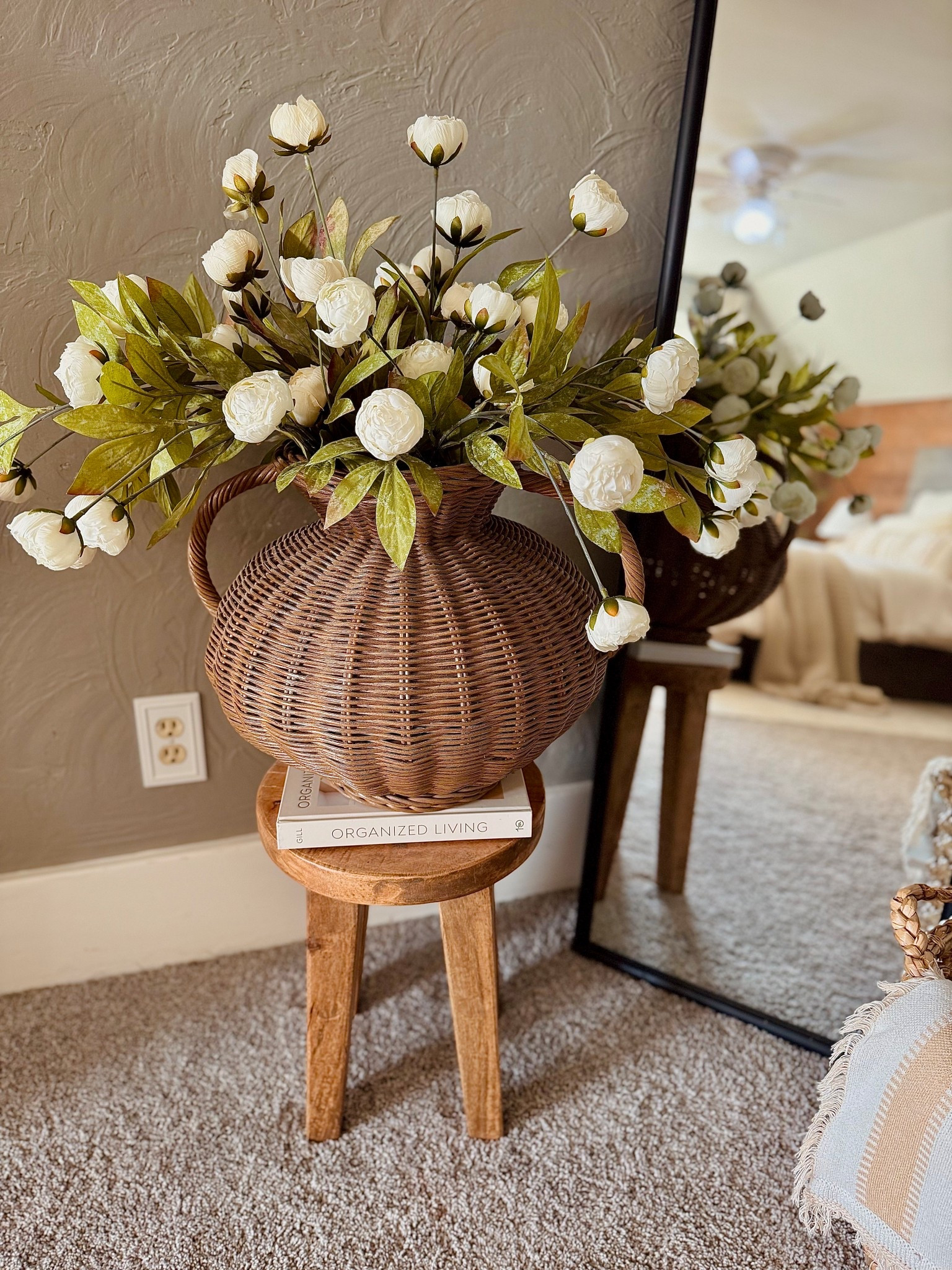 One of my favorite little corners in my bedroom 🤎 

I am using 12 stems here!

Home decor | Woven vase | Spring | Florals

#LTKHome #LTKSeasonal