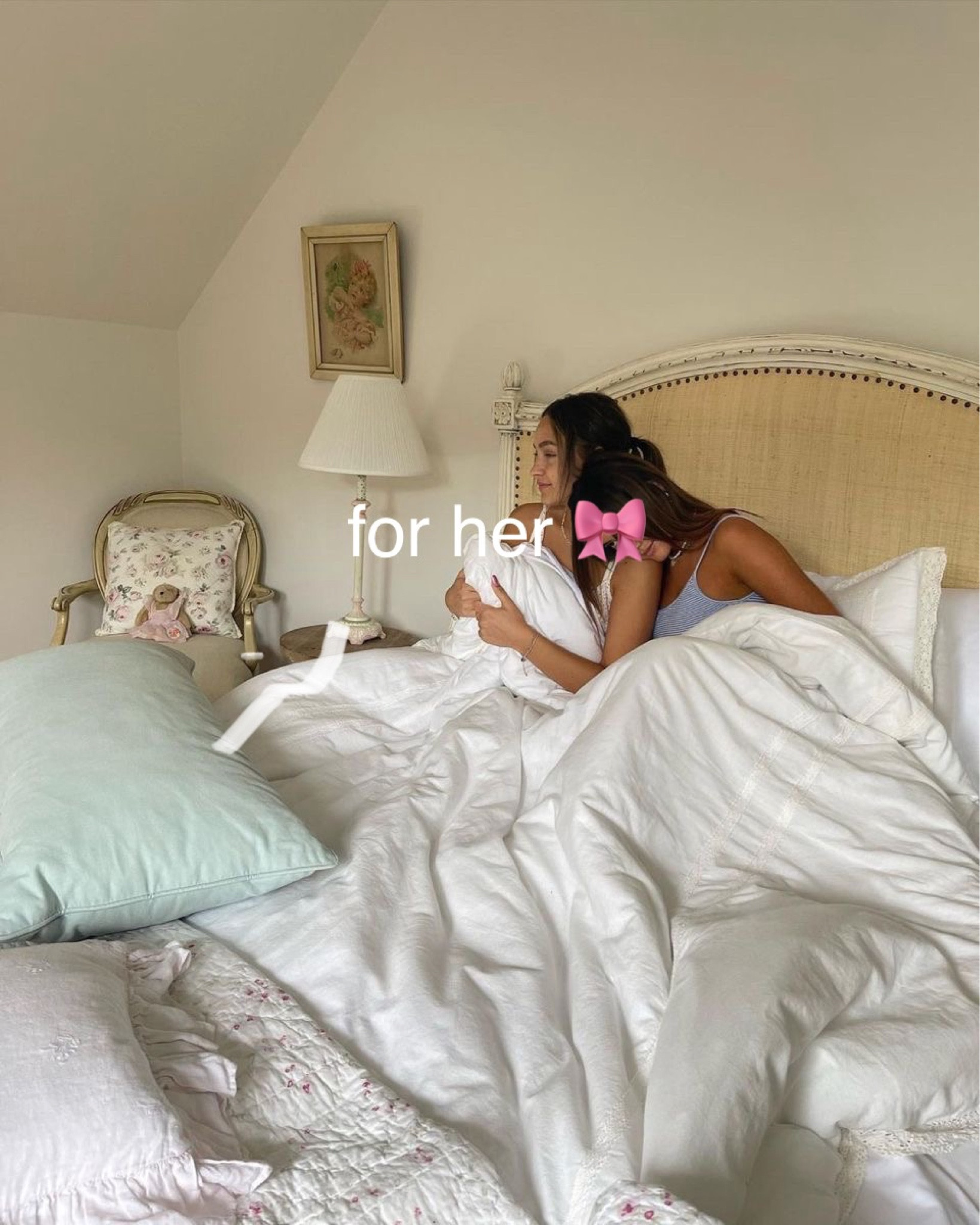 oh I love being a girl // the little things every girl needs or wants 🎀😊 #giftsforher #bestiegifts #girlfriend 