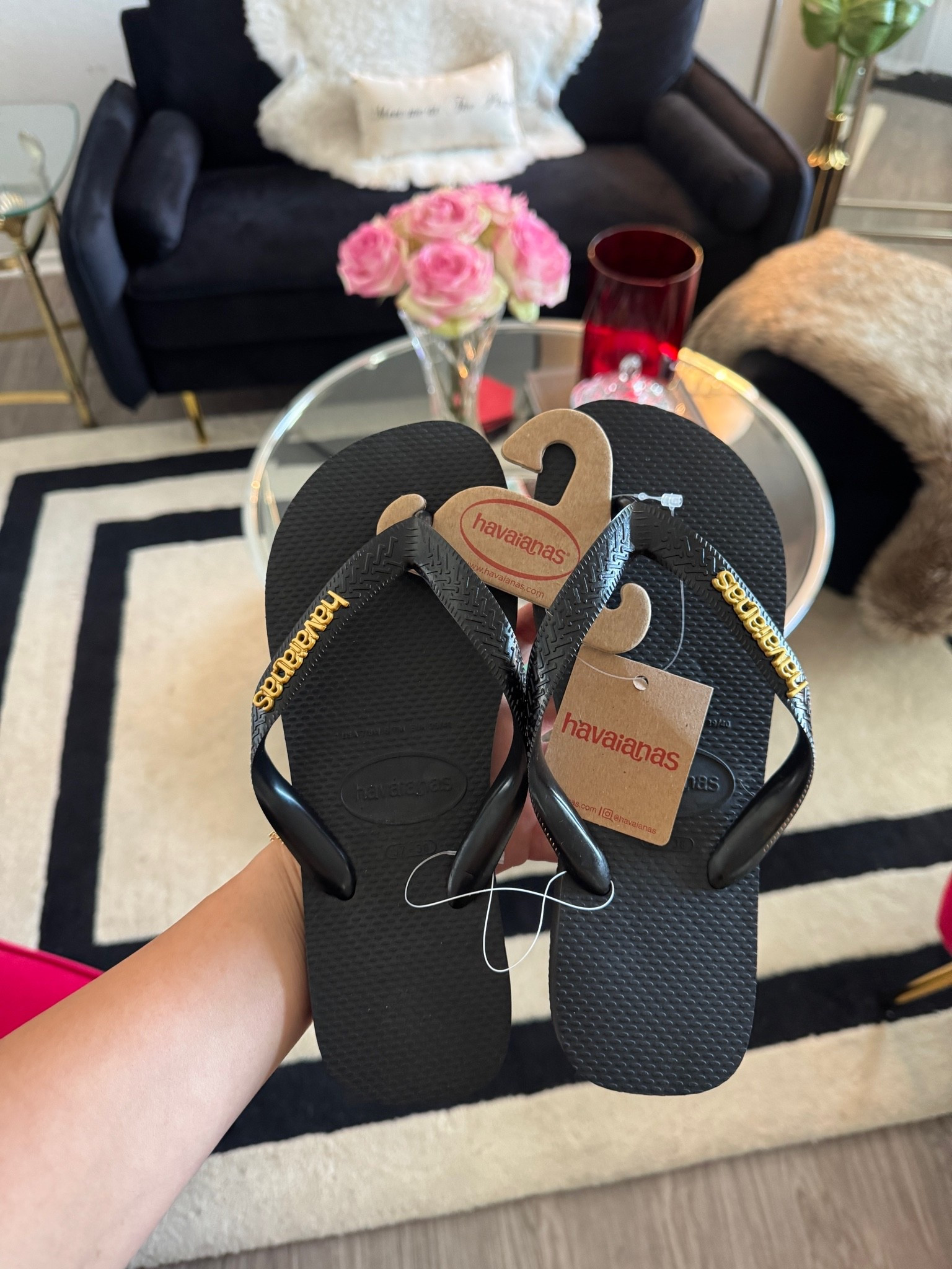 New Havaianas🖤 comfiest ever!
Beach outfits 
Sandals
Black with metallic logo

#LTKootd #LTKTravel #LTKSwim