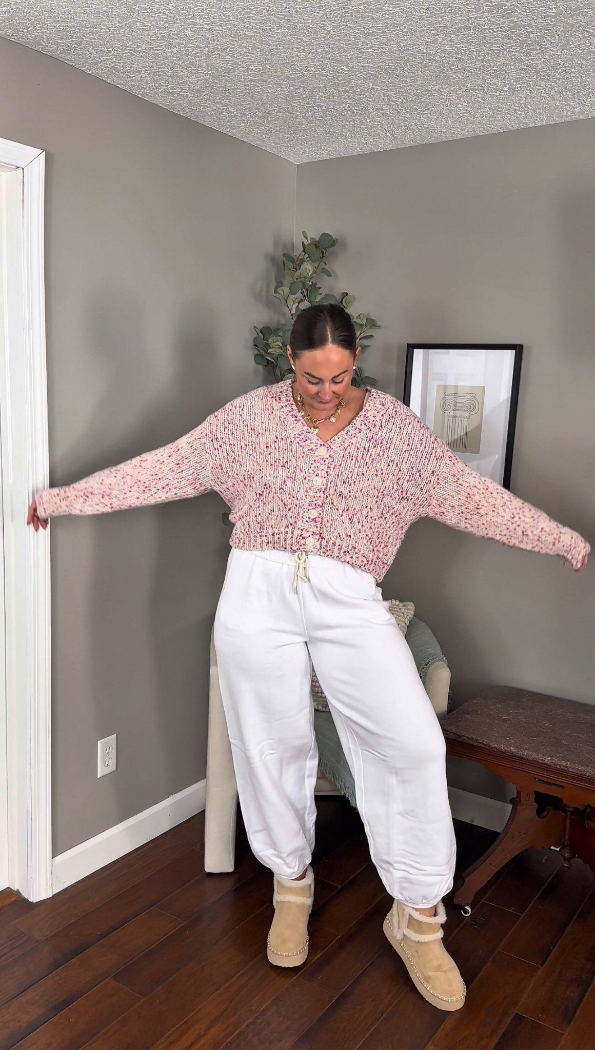 These cutie little boots are on MAJOR sale 👏 got my tts 10 and they fit perfect. So cozy and go with everything!

Winter fashion
Winter outfits
Winter style

#LTKFindsUnder50 #LTKSaleAlert