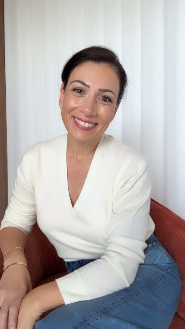 ♥️When I find something that’s affordable and great value, I like to share it with you all. That’s what this cashmere knit is. Beautiful quality at a great price. 

💬Comment LINK for the details.

📌Oh and so far I haven’t had any problems with pilling either - which can be an issue with lesser quality knits.

#cashmereknit #uniqlo #over50style #over50fashion #midlifeinfluencer 

Have you tried cashmere?