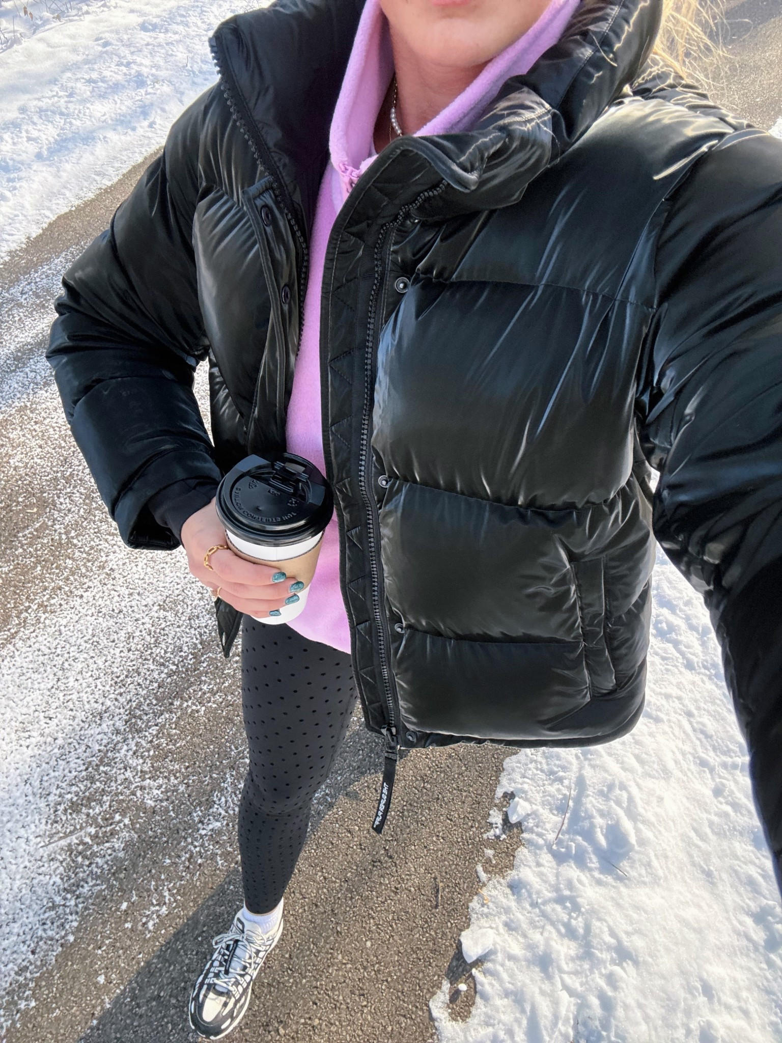 Love today’s color combo 🖤🩷🖤🩷

#LTKActive #LTKootd