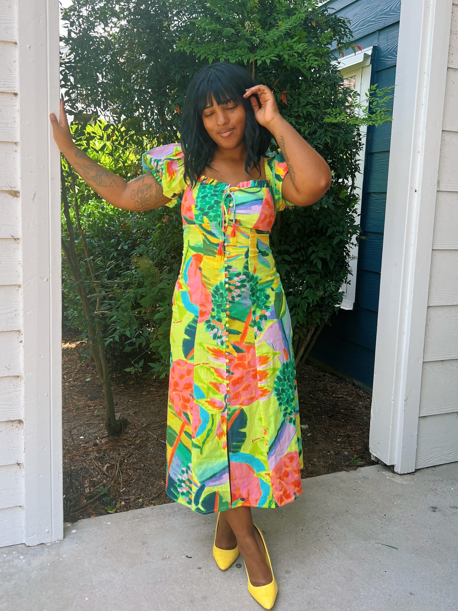 Is this not the most colorful dress you’ve ever seen? I’m so in love with this print and the fabric is so breathable! Wearing a size medium petite. #farmrio

#LTKSeasonal #LTKstyletip #LTKFind