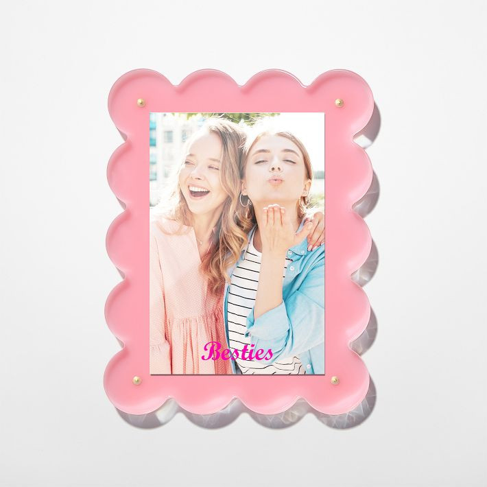 Tart by Taylor Scalloped Photo Frame | Mark and Graham