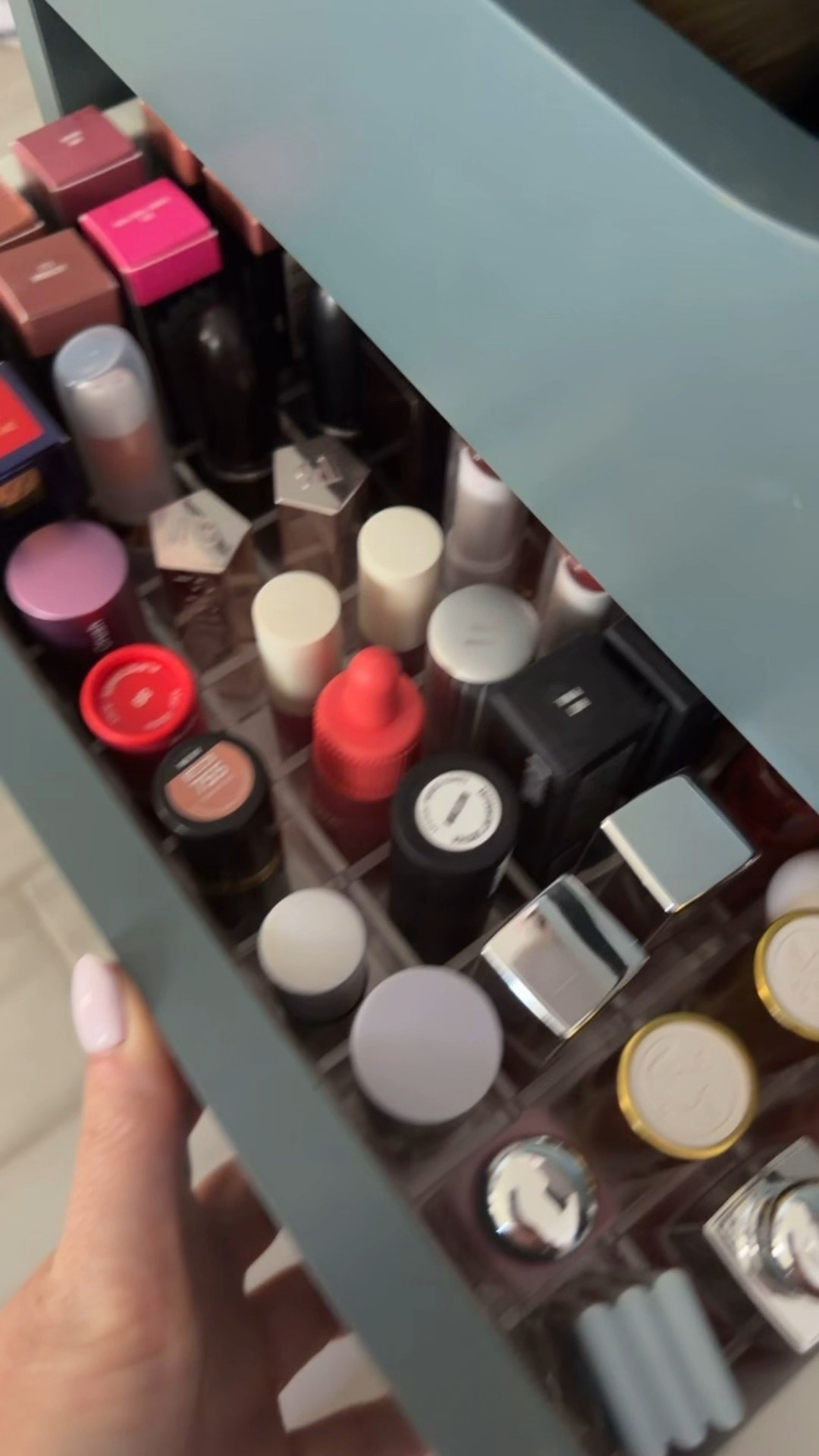 Im addicted to lipstick 

#LTKBeauty #LTKdayinmylife #LTKselfcare