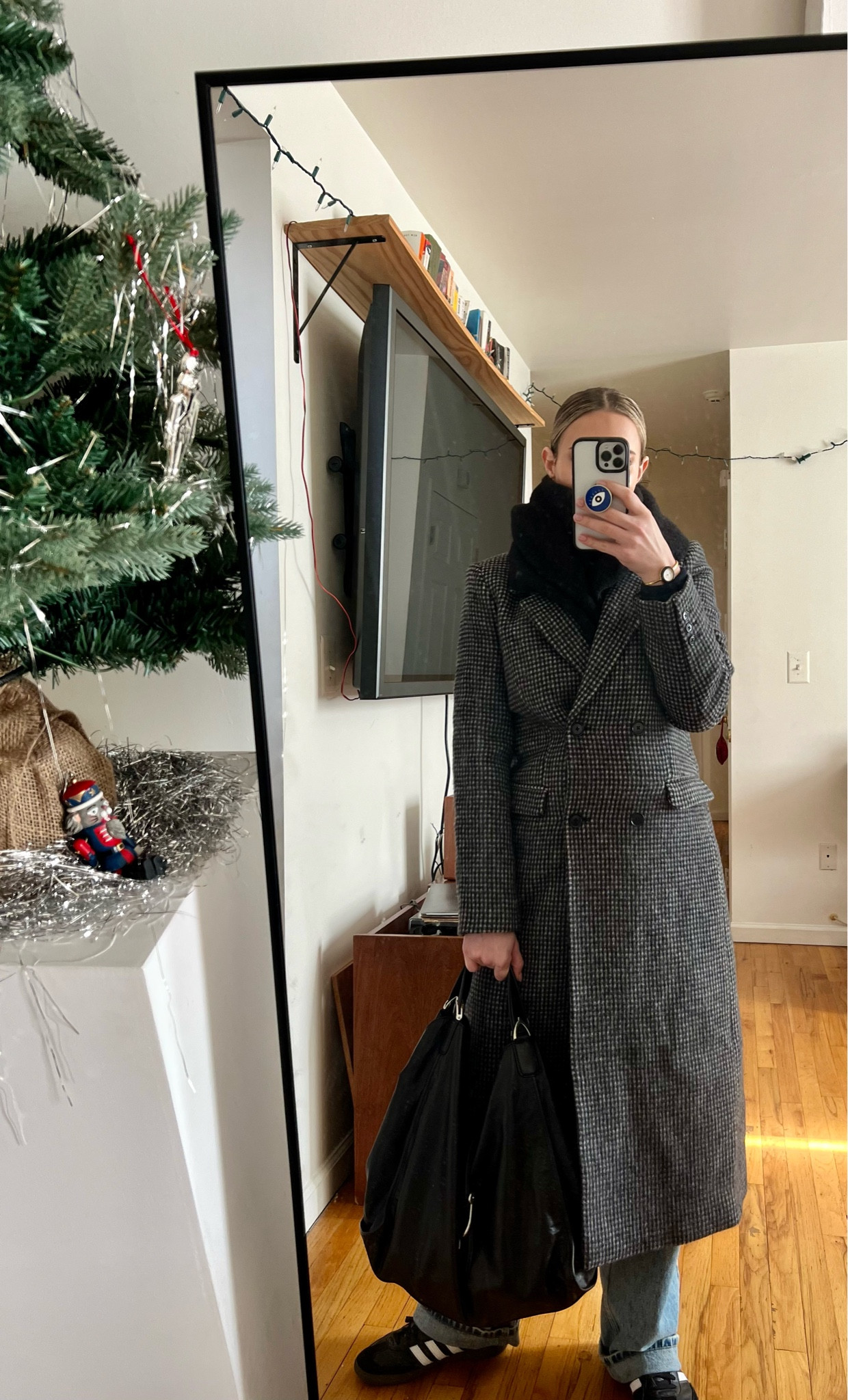 Finally pulled the trigger on this gorgeous coat from Reformation and I’m over the moon! It’s out of stock online rn but I found some other cutie options 🤍

#LTKHoliday 

#LTKSeasonal #LTKstyletip