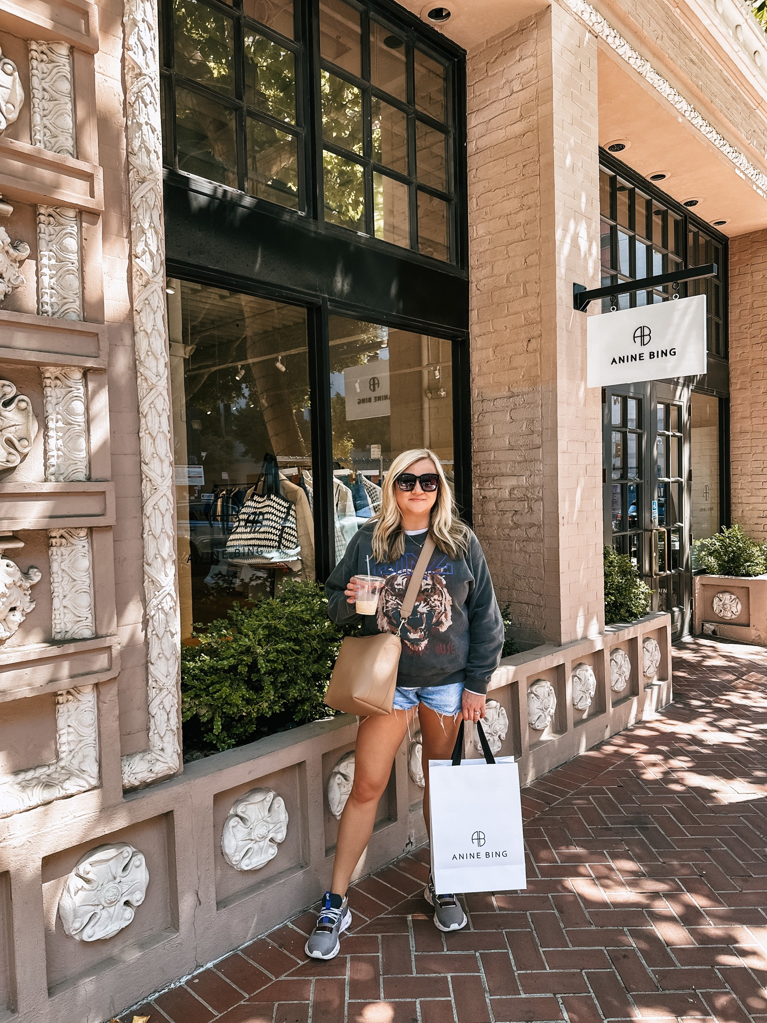 Anine Bing sweatshirt, Madewell denim shorts, ON cloud sneakers, Cuyana bag, women’s sunglasses, Dyson Airstrait, T3 curling iron

#LTKmidsize #LTKbeauty #LTKtravel