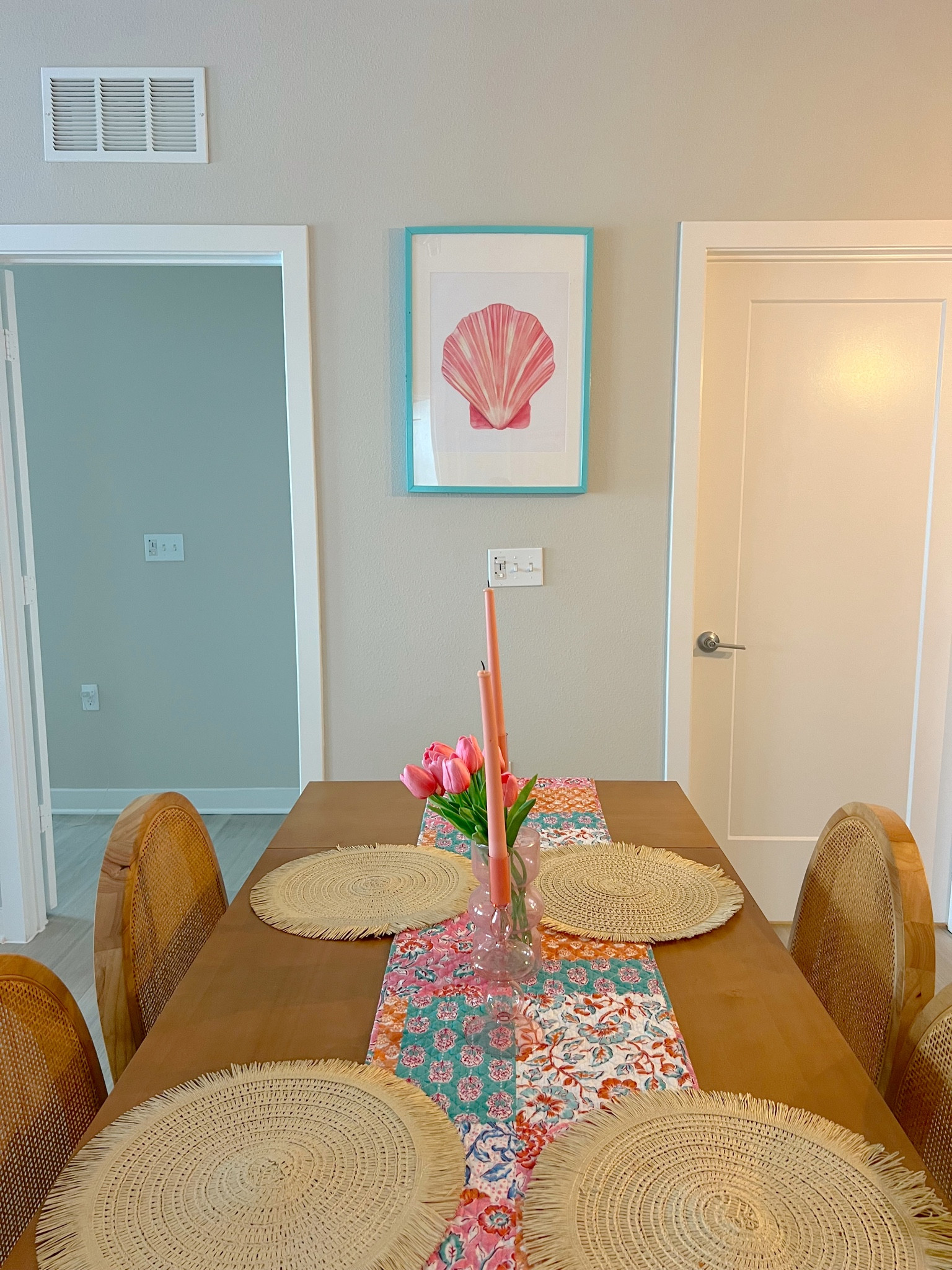 My dining room table links and wall art 💗🏡

#LTKHome