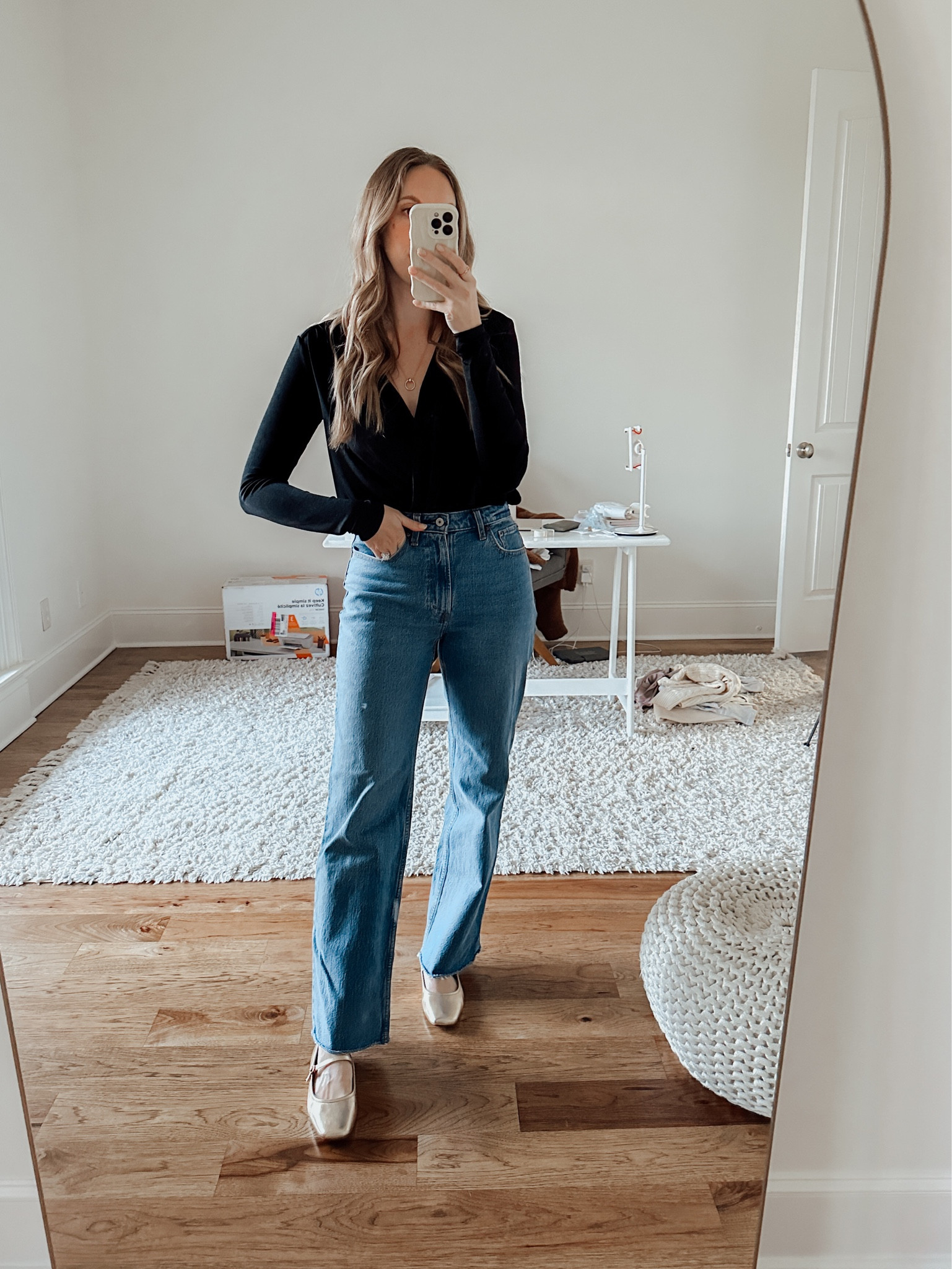 Date night outfit! Loose fit wide leg raw hem dark jeans, free people bodysuit, metallic ballet flats on sale styled by BarbiGia 



#LTKsalealert #LTKfindsunder100 #LTKstyletip