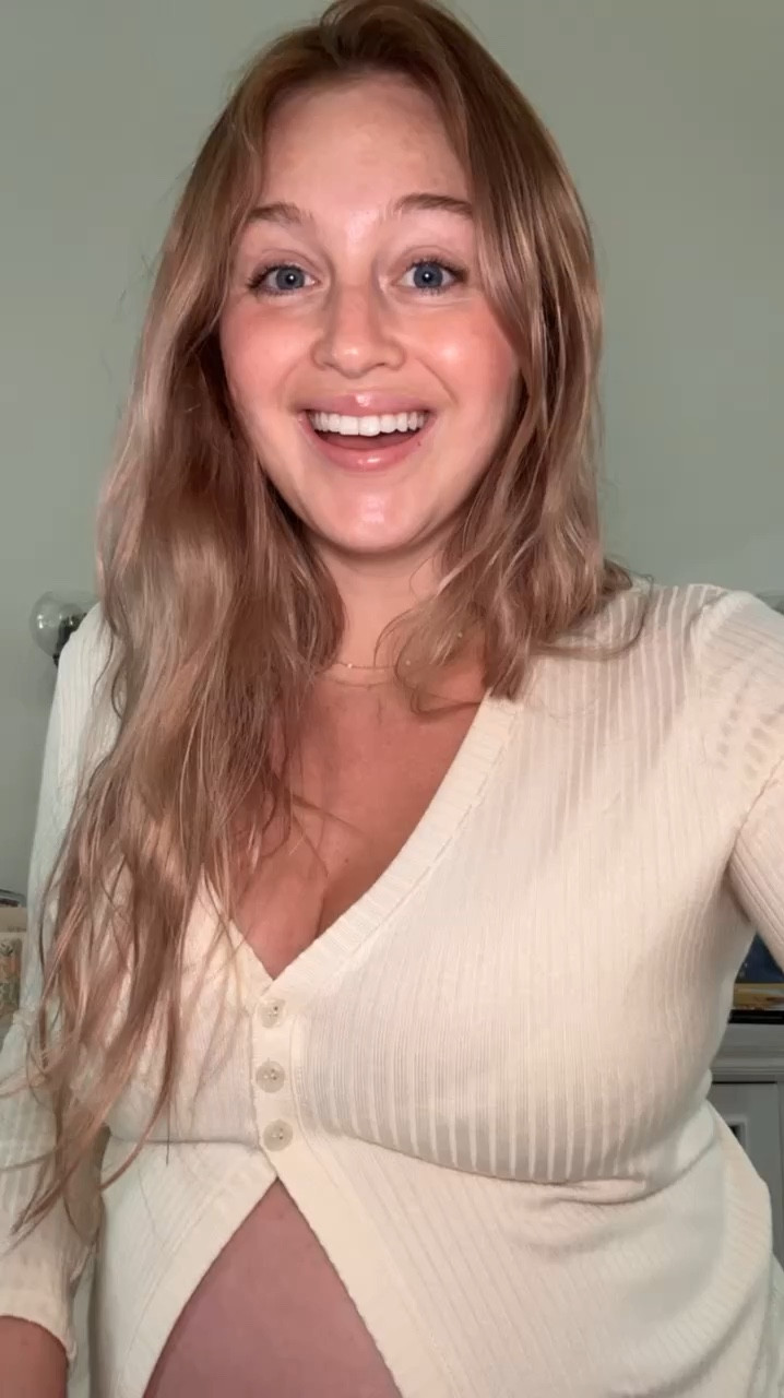 Maternity, lounge wear, cardigan, lounge set, bump outfit, fall fashion, comfy clothes 

#LTKSeasonal #LTKBump #LTKStyleTip