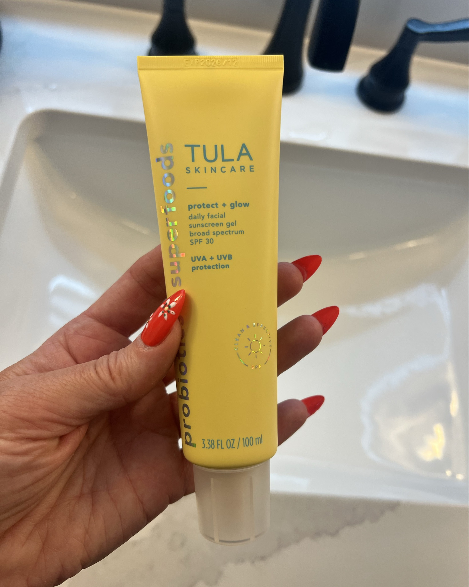 My favorite go to glowy sunscreen! 

#LTKBeauty #LTKmorningroutine #LTKmomlife