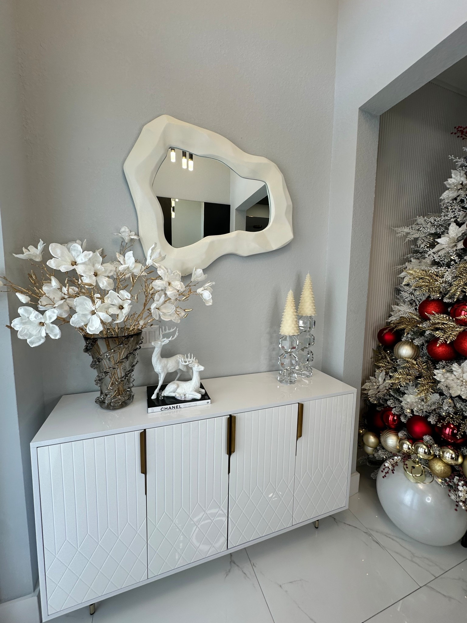 #zgallerie #chistmasdecor

#LTKHoliday #LTKHome #LTKGiftGuide