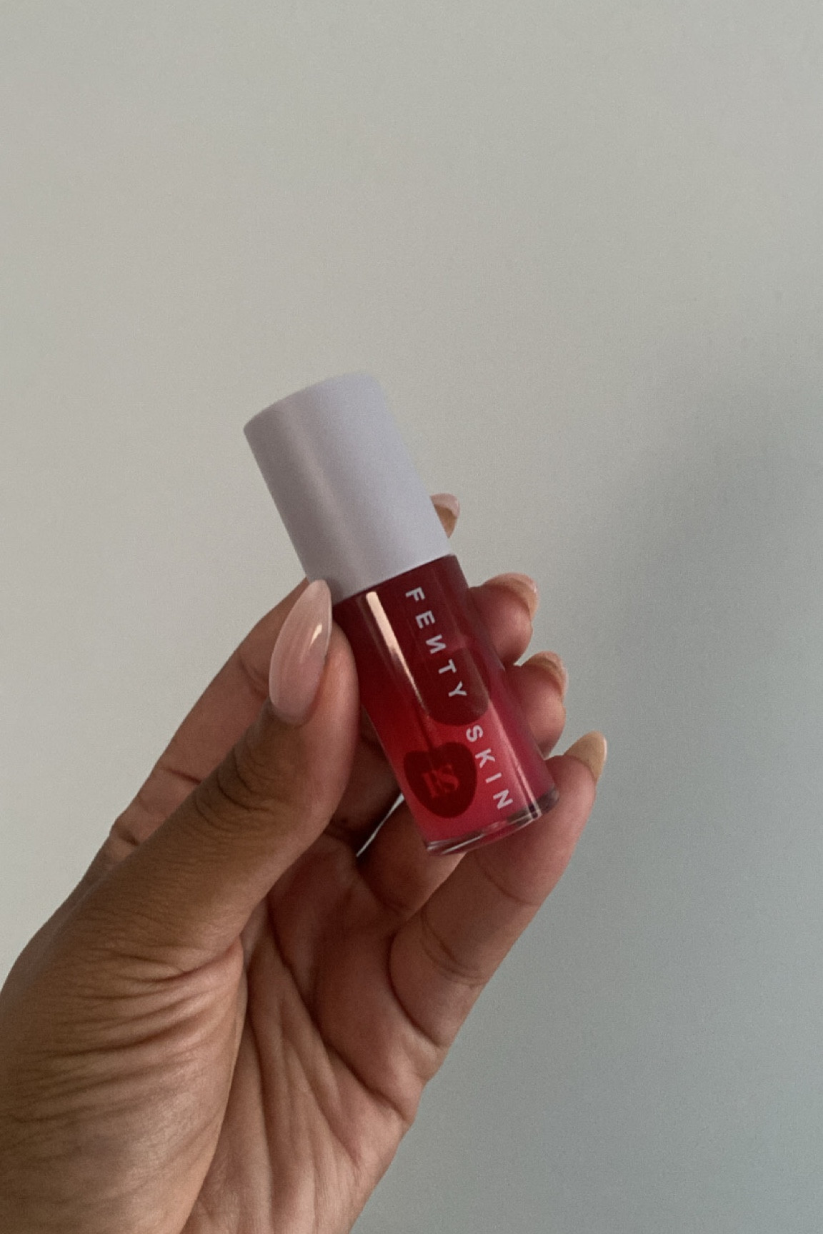 The Perfect Lip Oil from Fenty Beauty 😍

#LTKbeauty #LTKFind #LTKGiftGuide