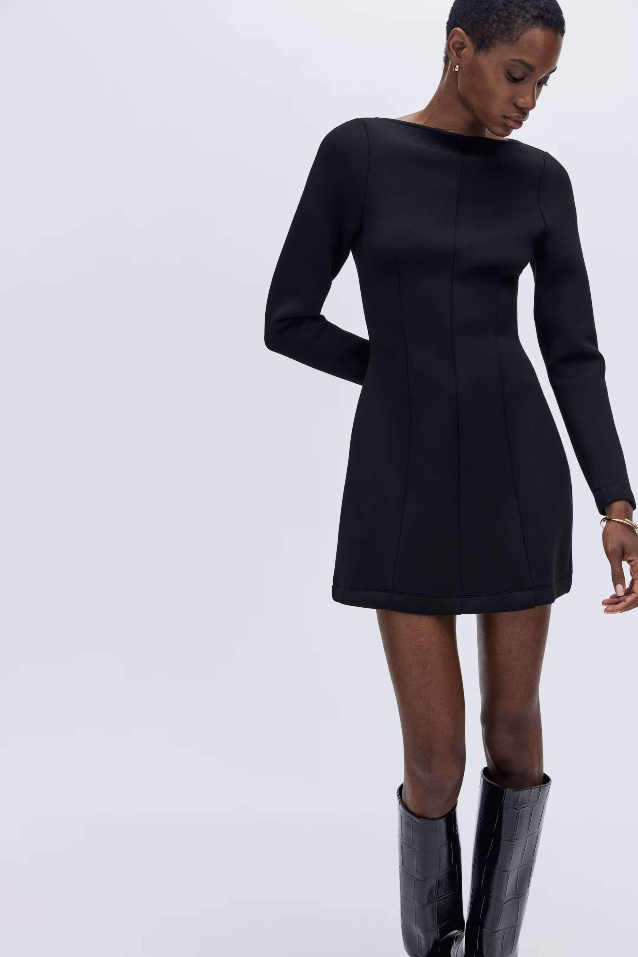 Boat-neck mini dress | H&M (UK, MY, IN, SG, PH, TW, HK)