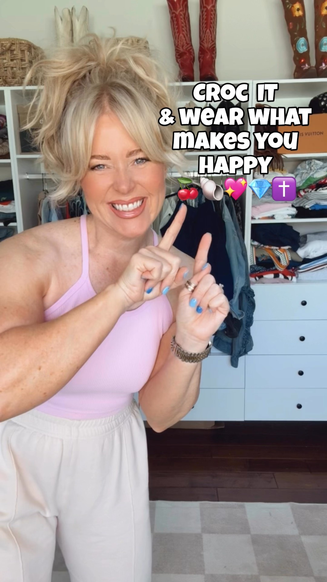 These Crocs…oh my so CUTE! I know everyone doesn’t love them but I think they are adorable! Make them your total personality with the jibbitz.
Tee - XL 👉🏼 save with code MANDIE15 
Overalls - M 
Crocs - I sized down 
Necklace - save with code MANDIE20


#LTKOver40 #LTKStyleTip #LTKShoeCrush