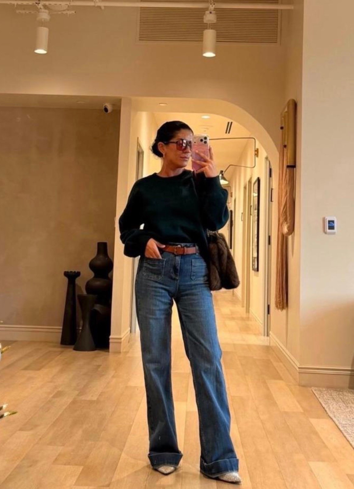 Classic denim + a cozy black sweater = one of those outfit formulas that always works 🖤👖 The brown belt and textured bag add just the right amount of warmth for an easy, polished everyday look.

#FallOutfit #BlackSweater #WideLegJeans #DenimStyle #SweaterWeather #CasualChic #EverydayStyle #FallStyle #BrownAccessories #ShoulderBag #BeltStyle #ClassicStyle #DenimOutfit #OOTD #StyleInspo

#LTKdayinmylife #LTKootd #LTKstorytime