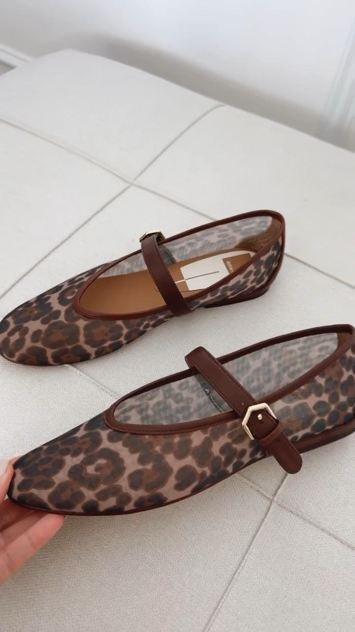 Perfect fall shoes!
I love how light, comfortable, and stylish this is. Fits true to size 




#LTKU #LTKStyleTip #LTKSeasonal