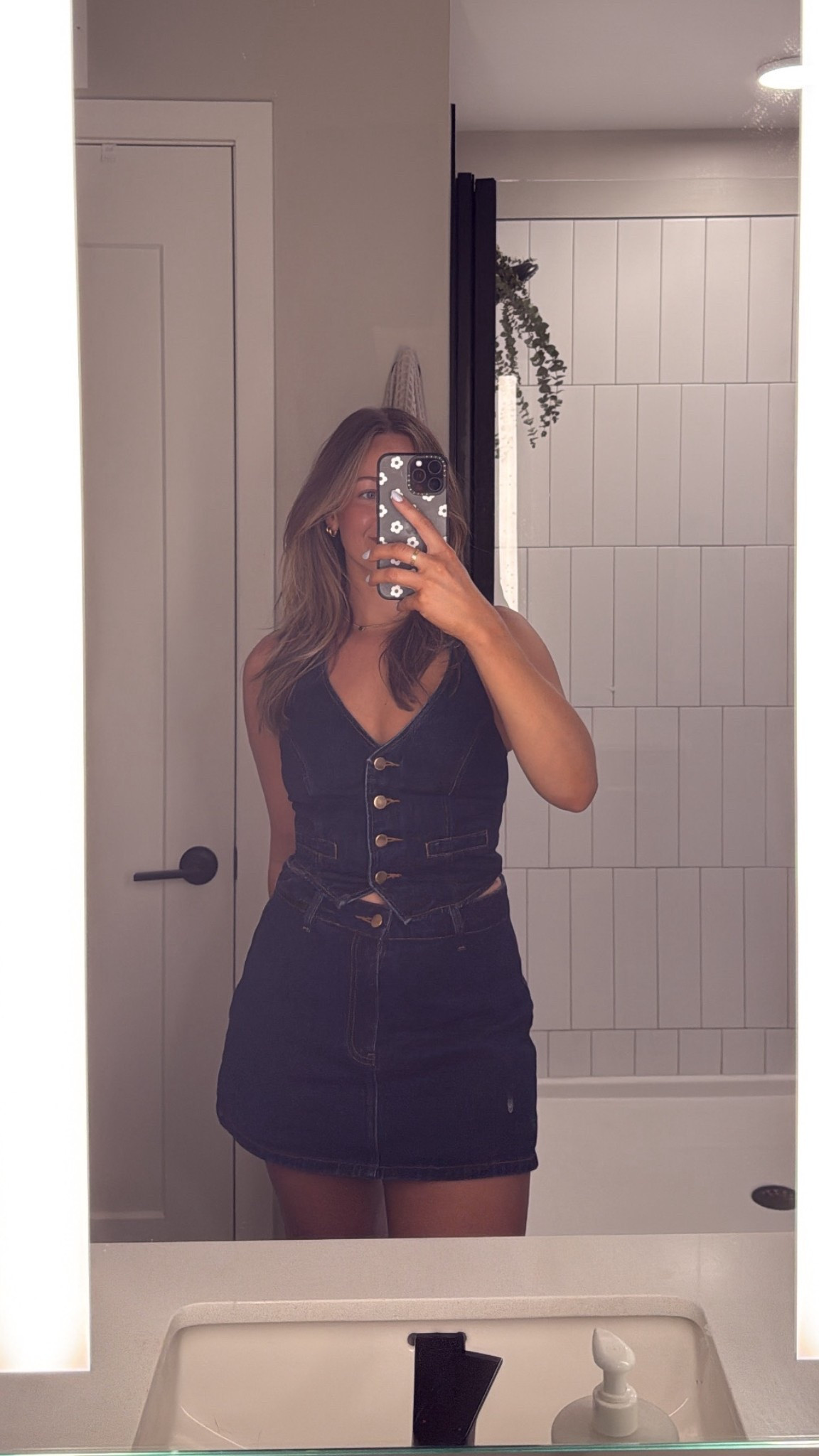 this is the best summer set ive ever purchased - size 4 in top, 6 in bottoms 💙