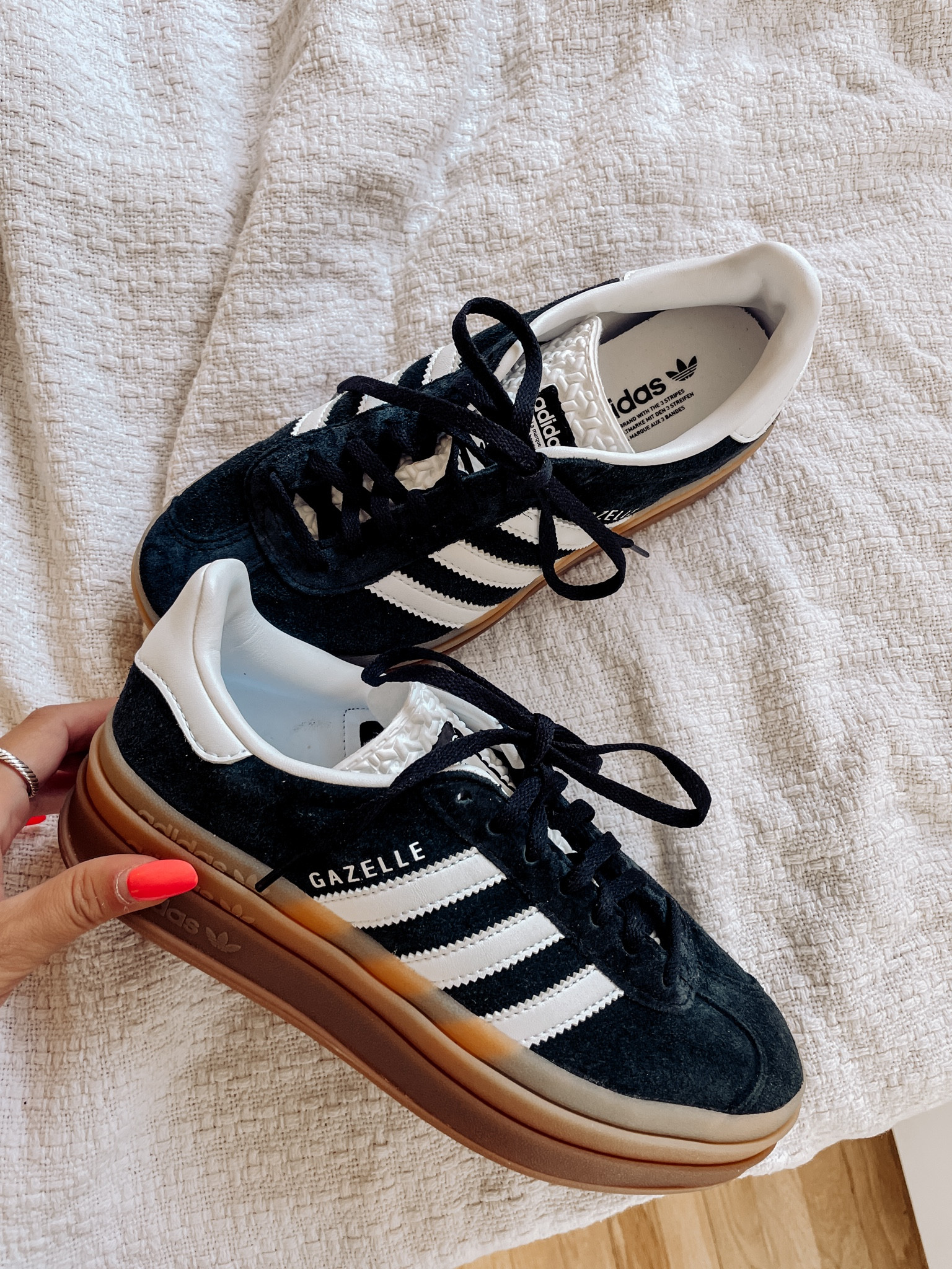 Adidas are back in stock! 

I wear a size 7 in sneakers, 7.5 in sandals. 

I went with a size 6 in these 🖤