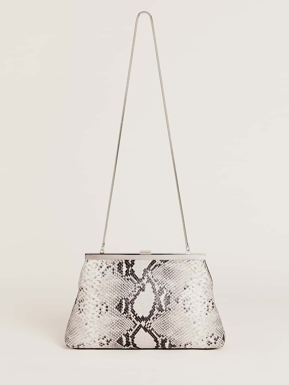 Iliana Shoulder Bag | Reformation (Global)