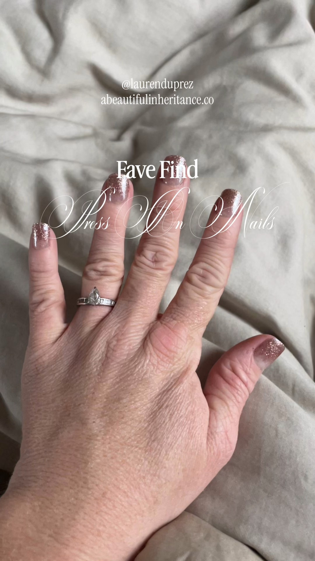 I’m loving press on nails! These glitter ones give a little holiday sparkle and look decent for a manicure on a budget! 



#LTKgrwm #LTKBeauty #LTKHoliday