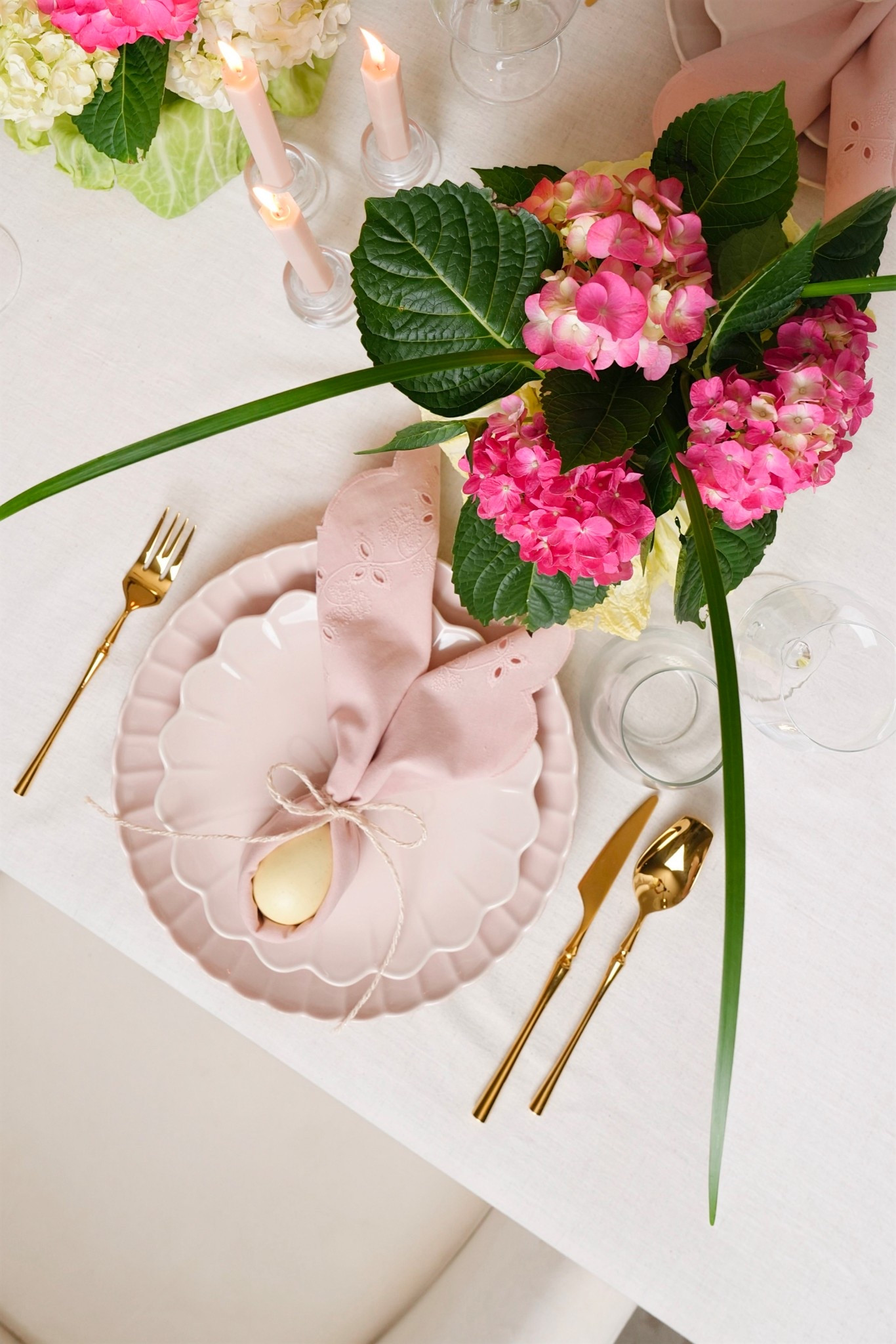 #ad How dreamy are these scallop blush plates 🌸 They are perfect for Easter, Mother's Day, and every dreamy gathering ahead. #WayfairPartner #Wayfair @Wayfair 

#LTKHome #LTKSeasonal