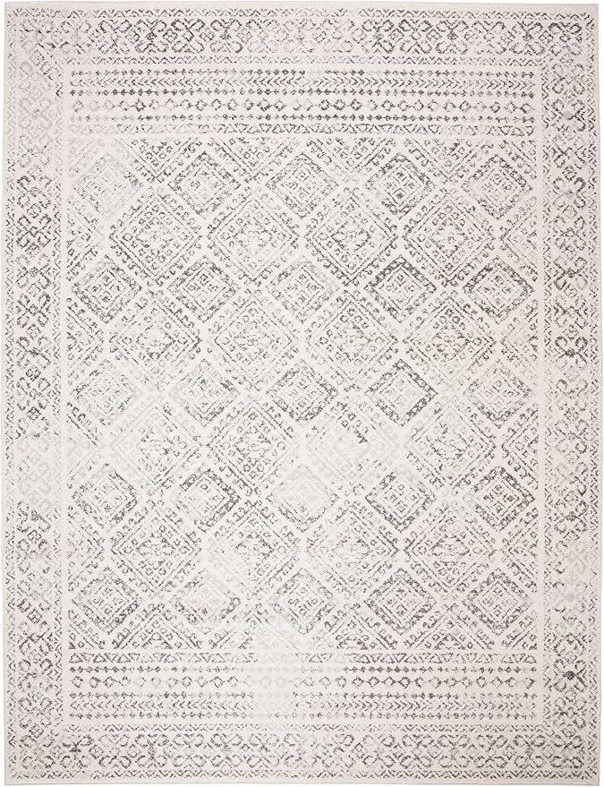 SAFAVIEH Tulum Collection 6' x 9' Ivory/Grey TUL264A Moroccan Boho Distressed Non-Shedding Living... | Amazon (US)
