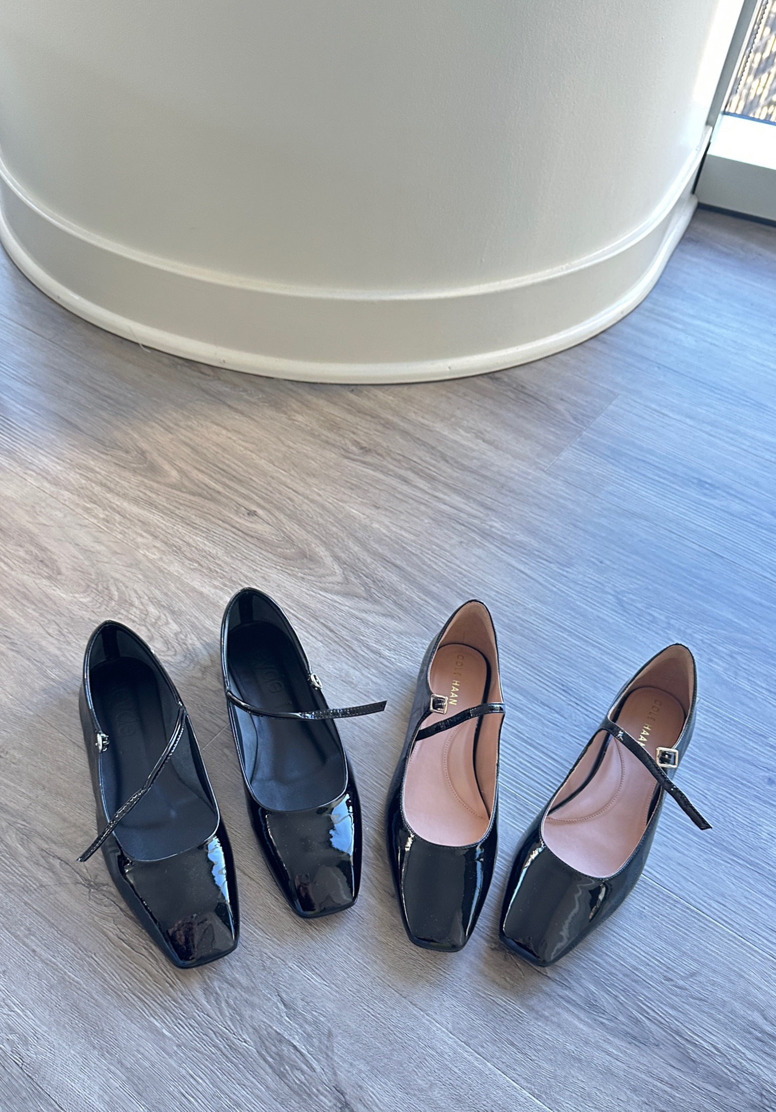 Ballet flats
Mary Jane flats
Aeyde 
Black flats
Silver flats
Flats with strap

#LTKshoecrush #LTKSeasonal #LTKstyletip